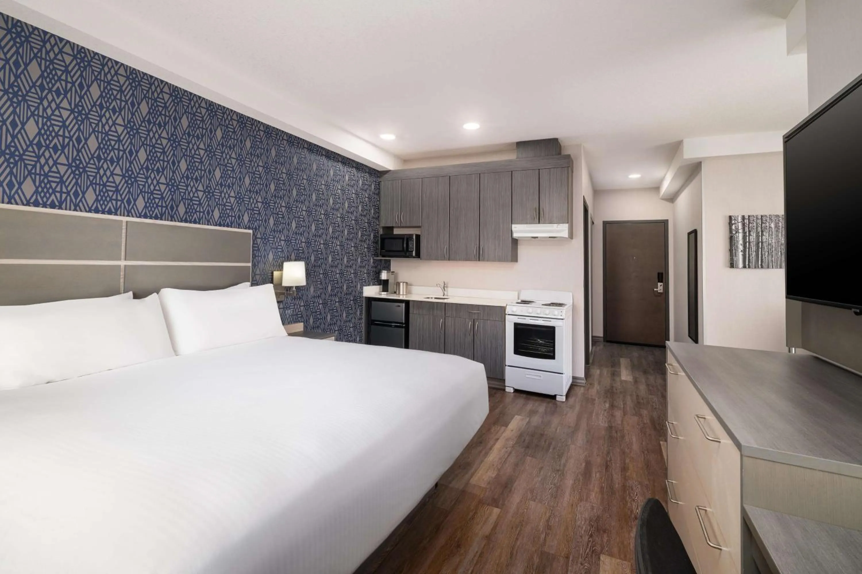 King Suite with Jetted Tub and Fireplace - Non-Smoking in Best Western Plus Prince George