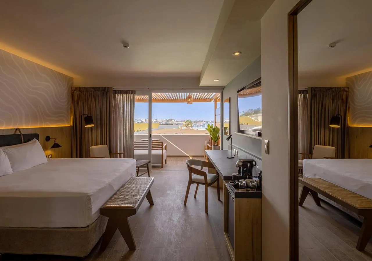 Deluxe King Room with Pool Access in Aranwa Paracas Resort & Spa