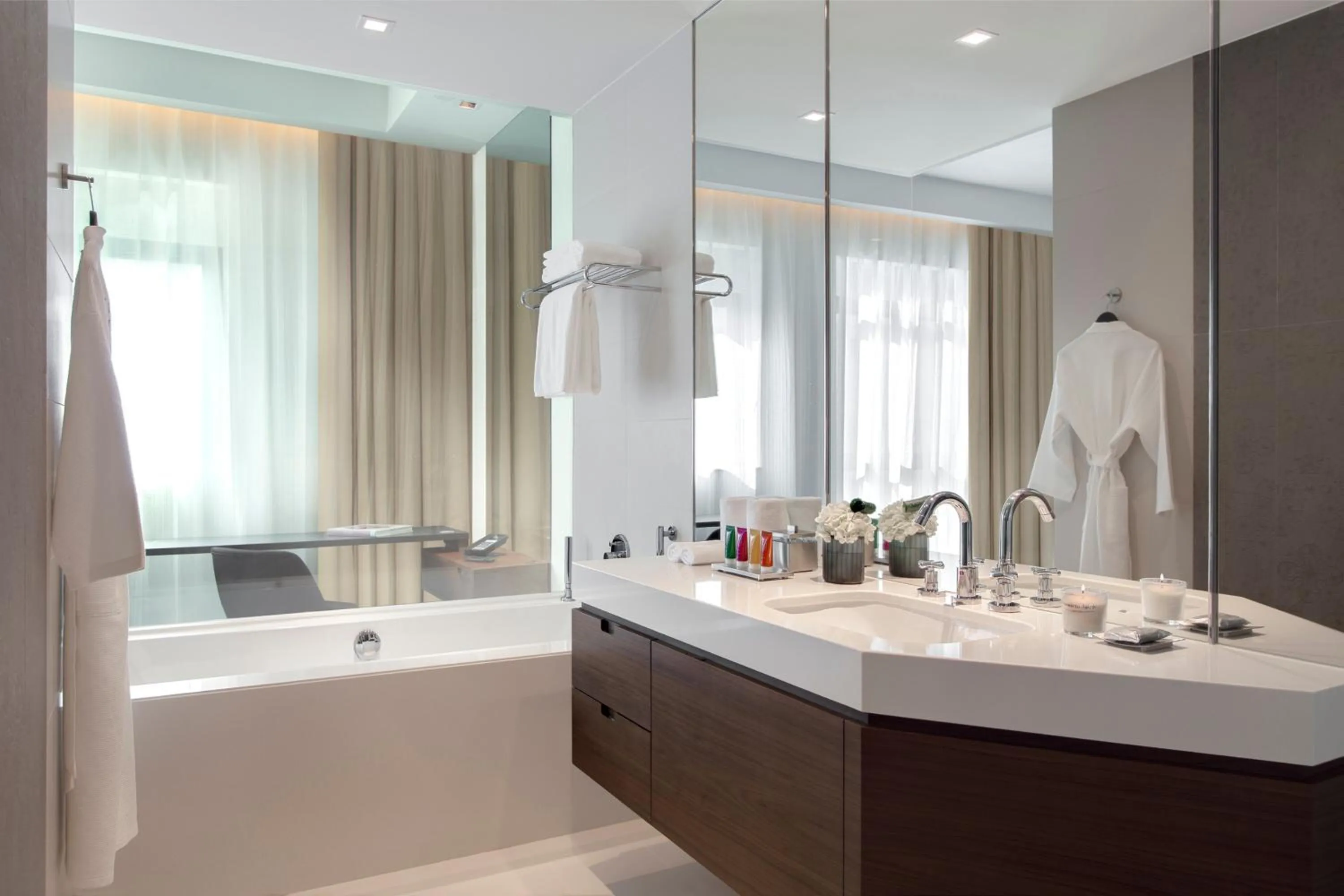 Deluxe Twin Room with City View in The Heritage Hotel, Autograph Collection, Downtown Dubai