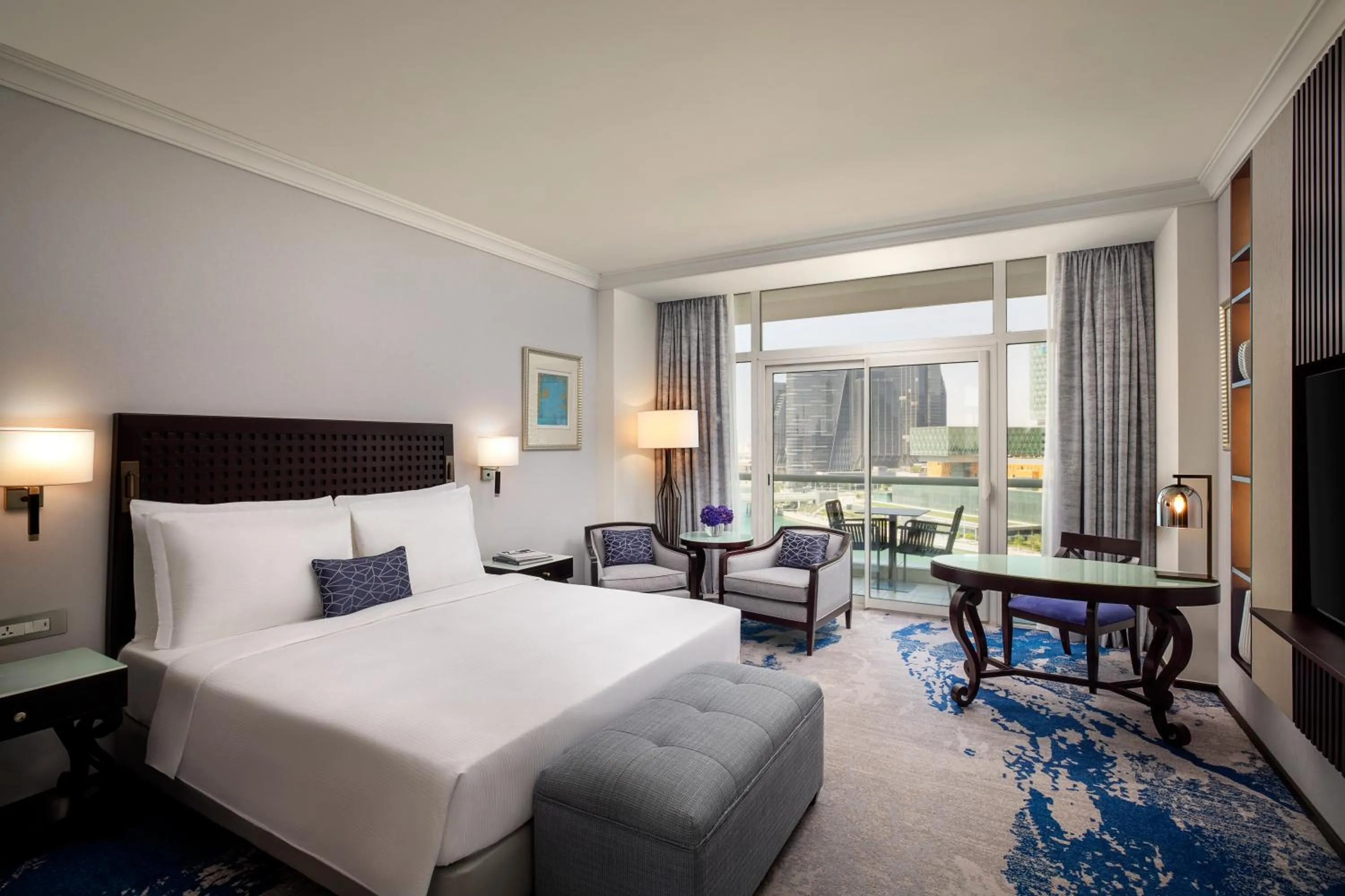 Spacious Sea View Room with Balcony and Lounge Access - single occupancy - King Bed in Beach Rotana - Abu Dhabi