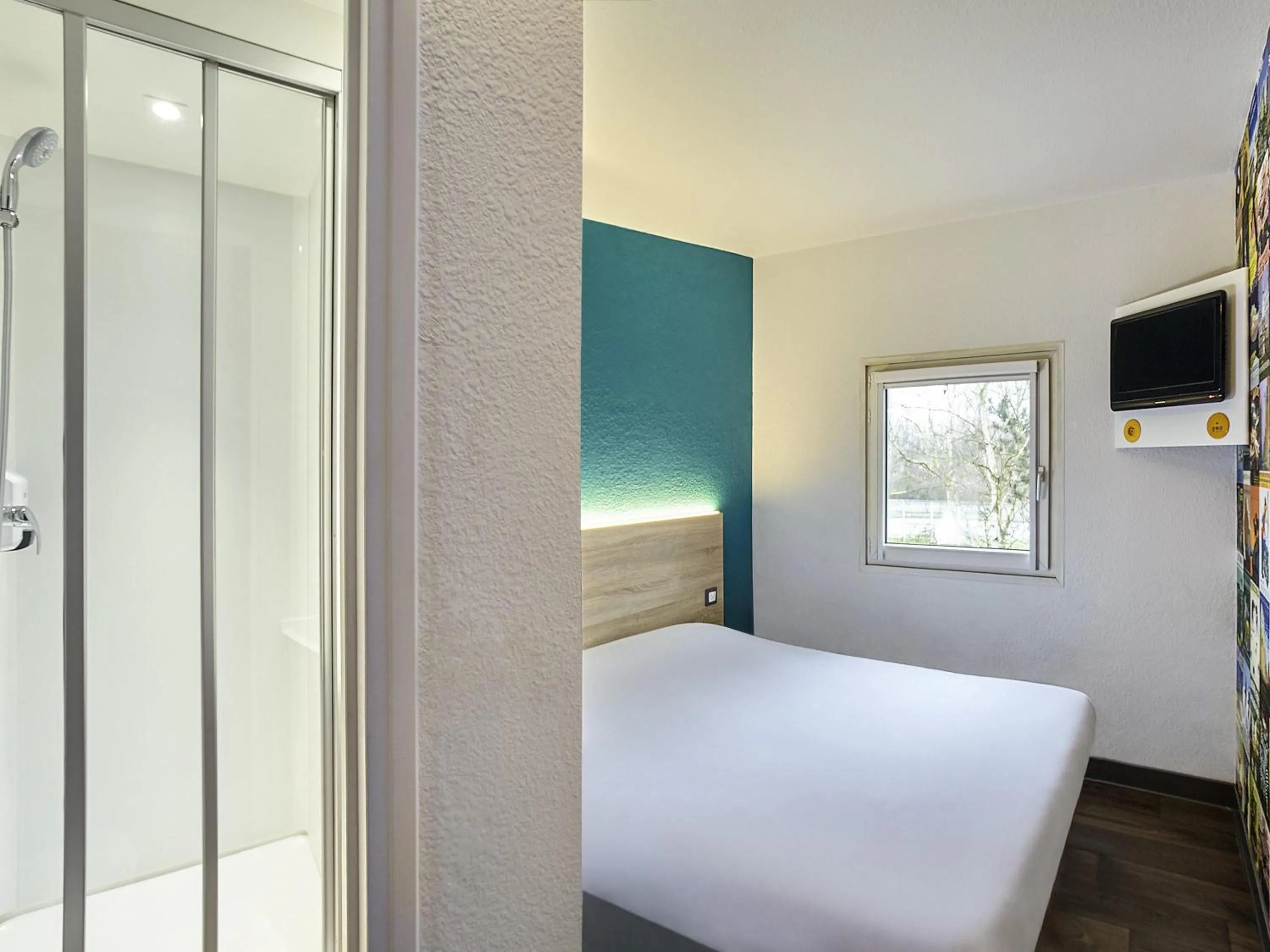 Cabrio Room with Private Bathroom in HôtelF1 Angoulême