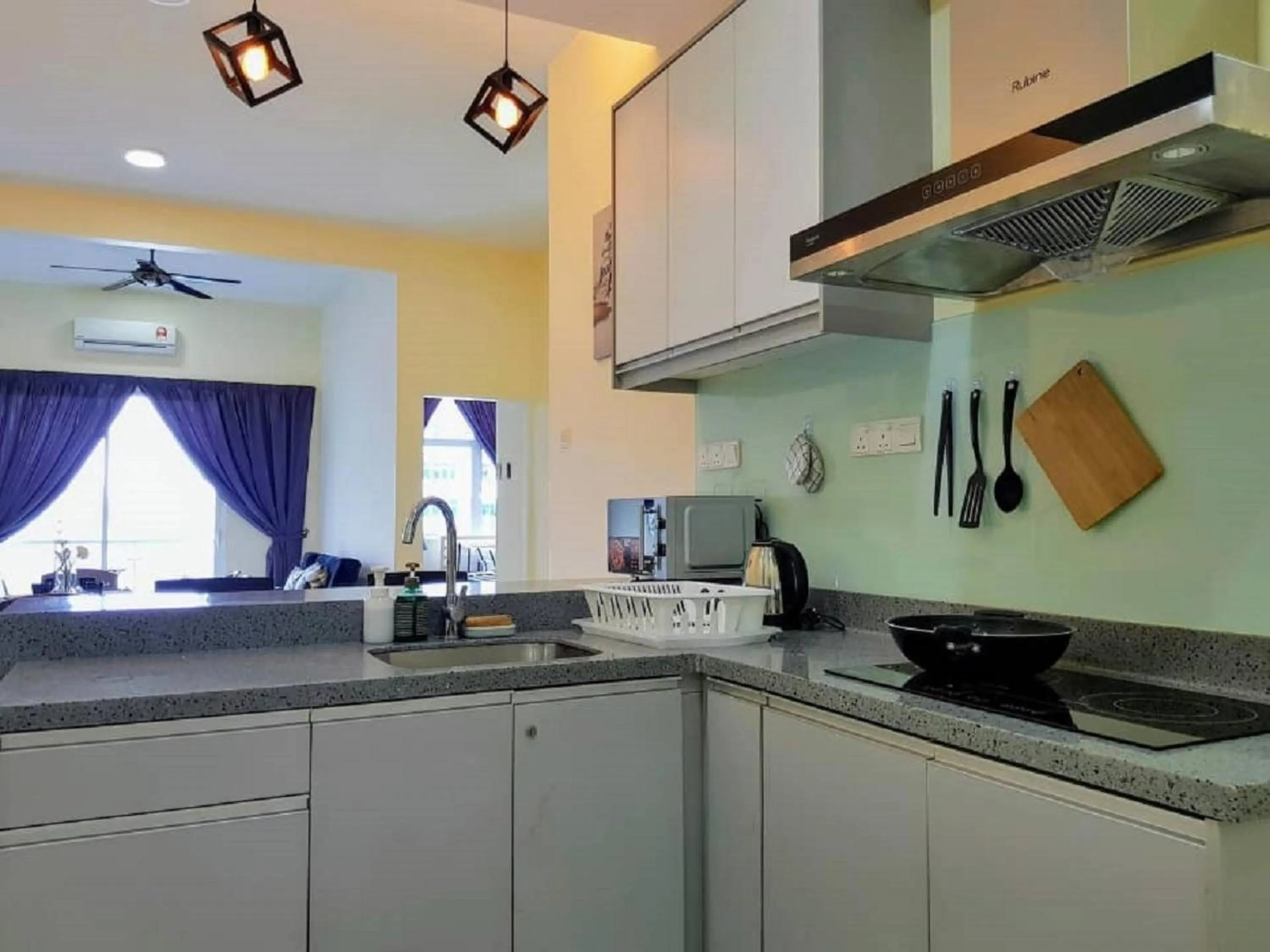 Three-Bedroom Apartment in Skypod Residence Puchong