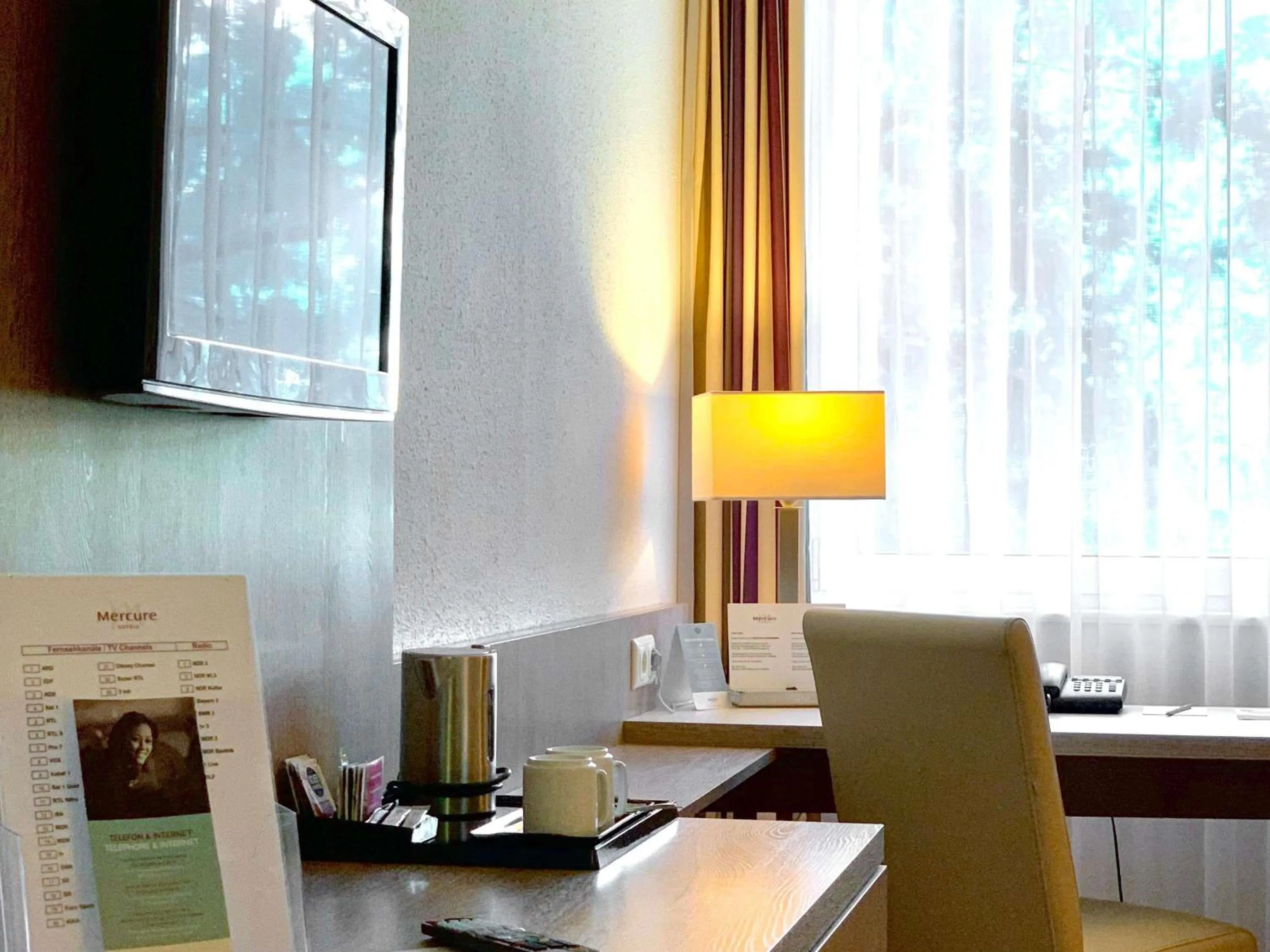 Comfort Twin Room in Mercure Hotel Hamburg am Volkspark