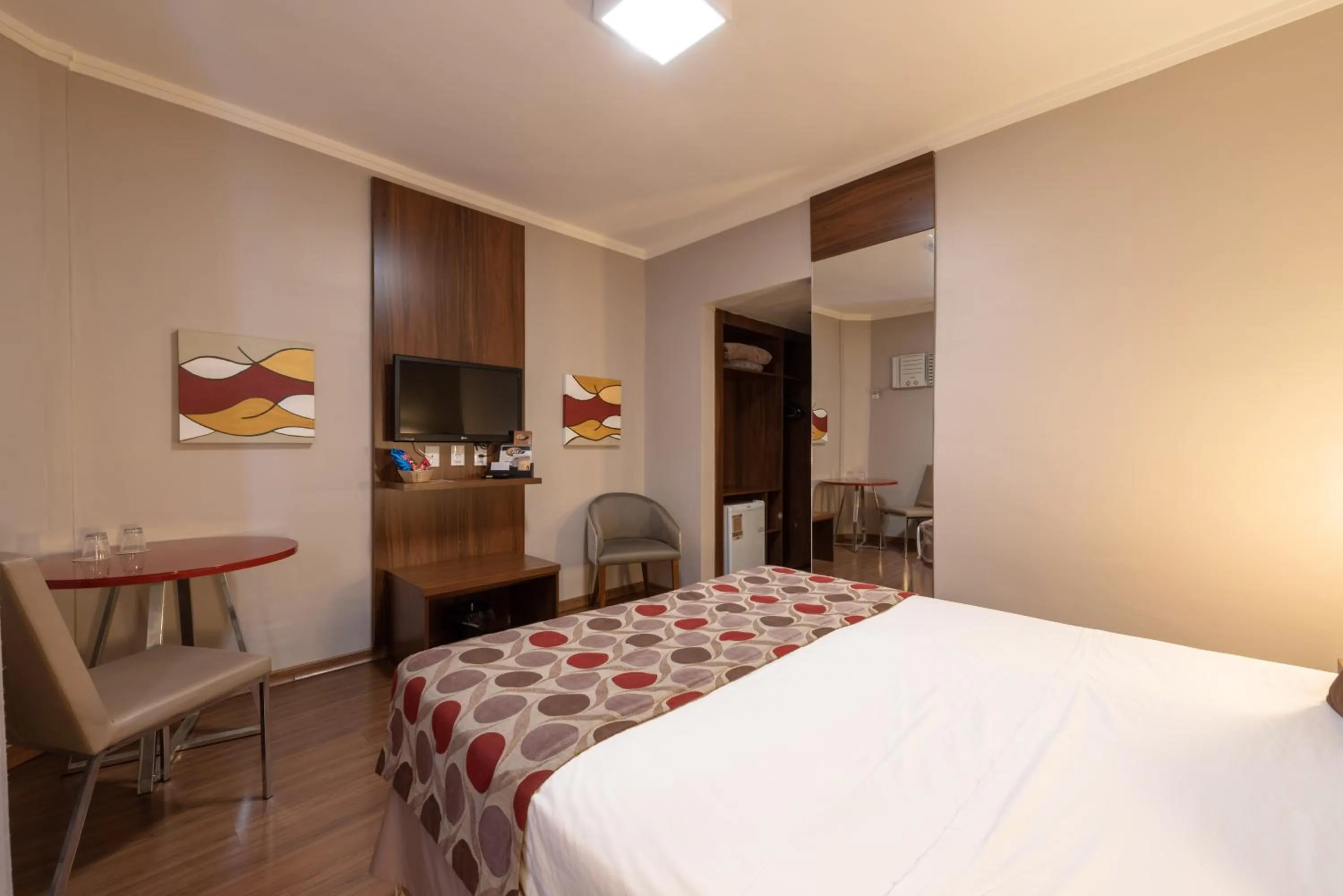 Quarto Superior Class A cama Quenn - single occupancy in Class Hotel Pouso Alegre