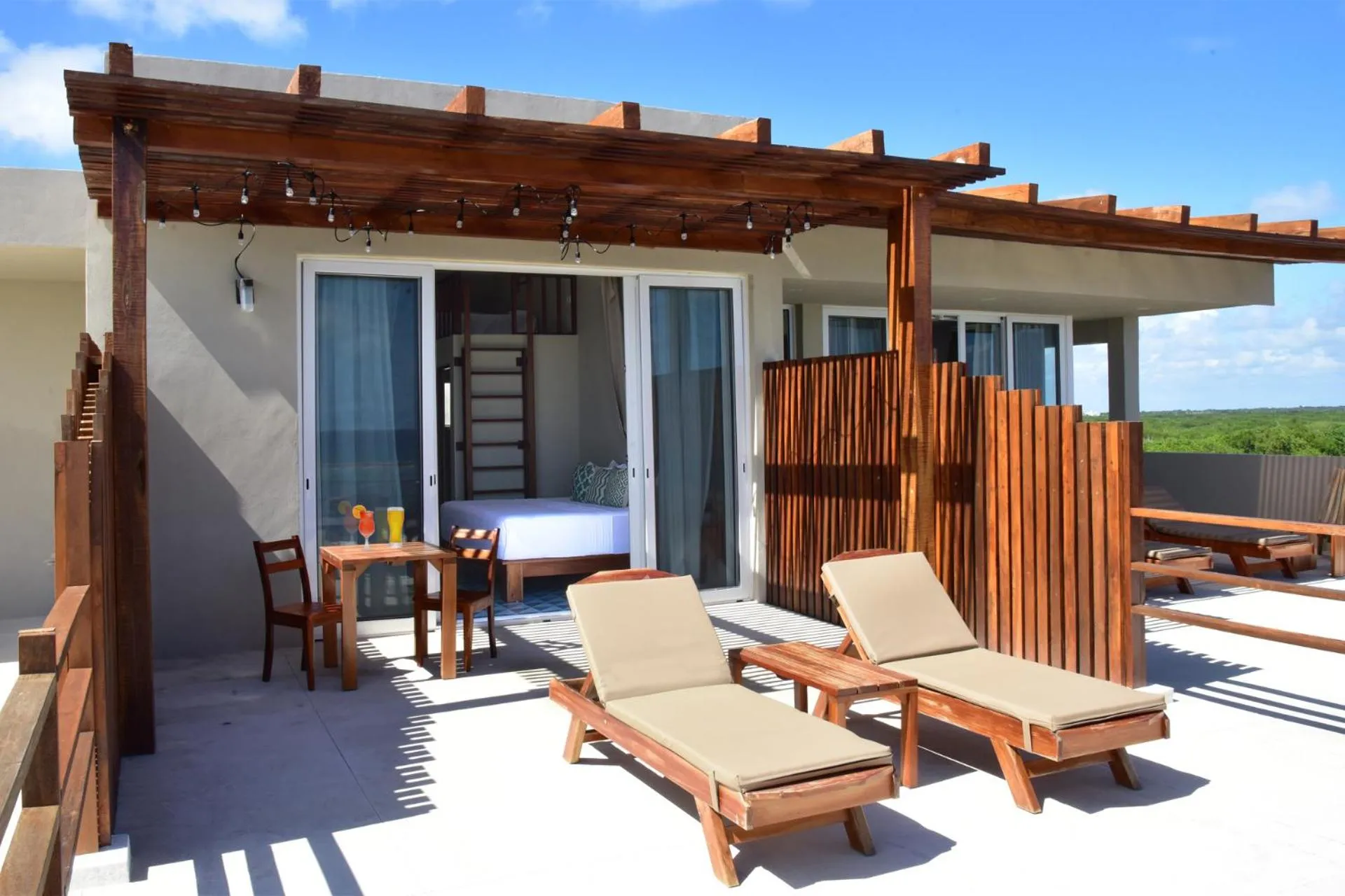 King Suite in Noah Beach Hotel & Suites