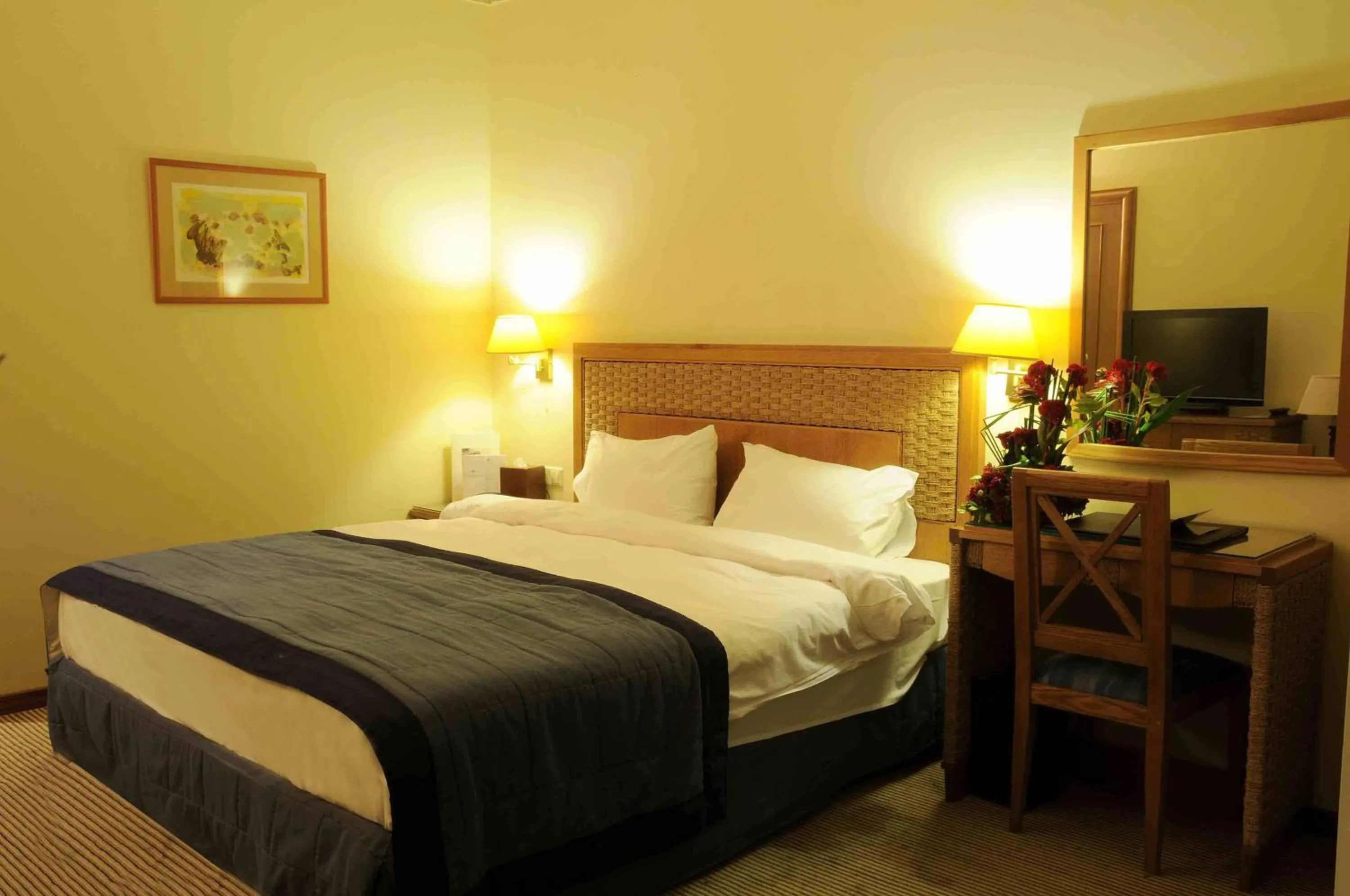 Classic King Room in Warwick Palm Beach Hotel