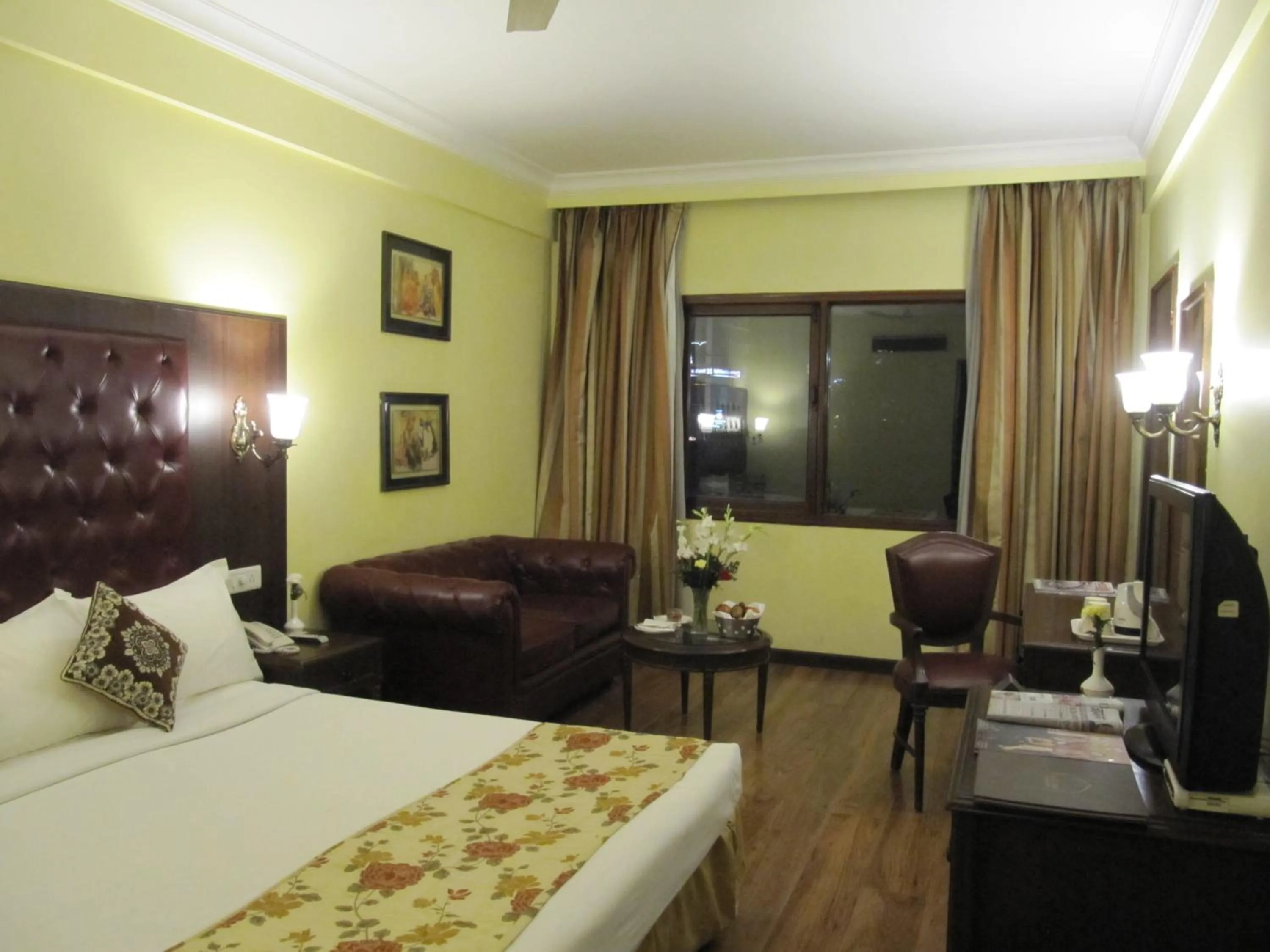 Superior Double Room in Ritz Plaza