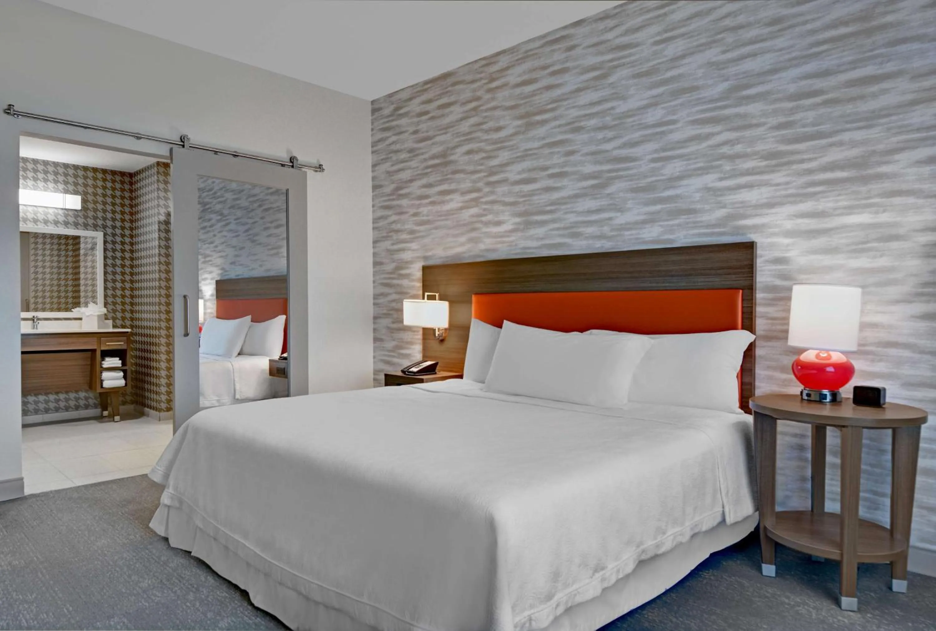 King Suite - Mobility Access/Non-Smoking in Home2 Suites by Hilton Fort Myers Colonial Blvd