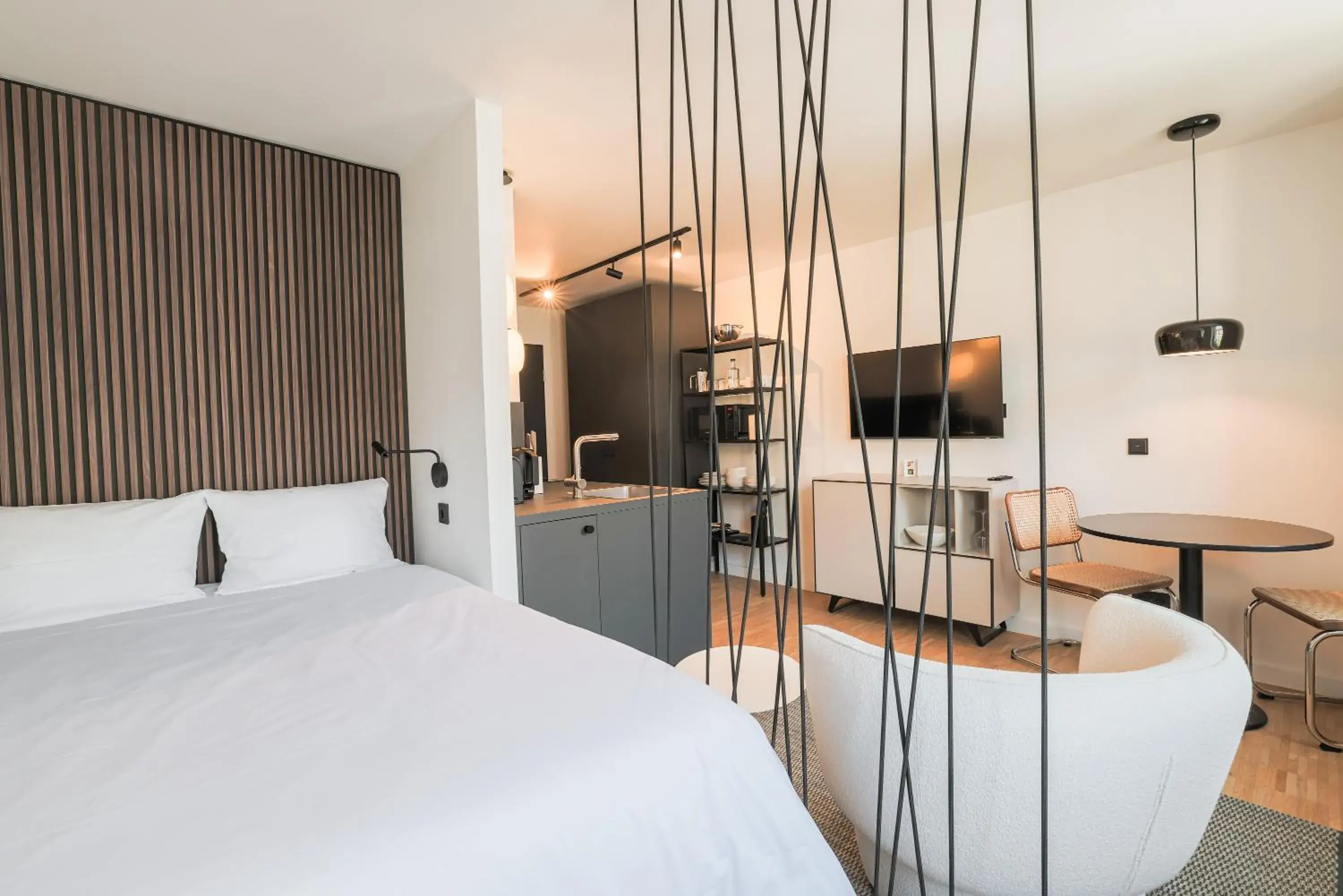 Bob W Munich Schwabing Bob W Munich Schwabing