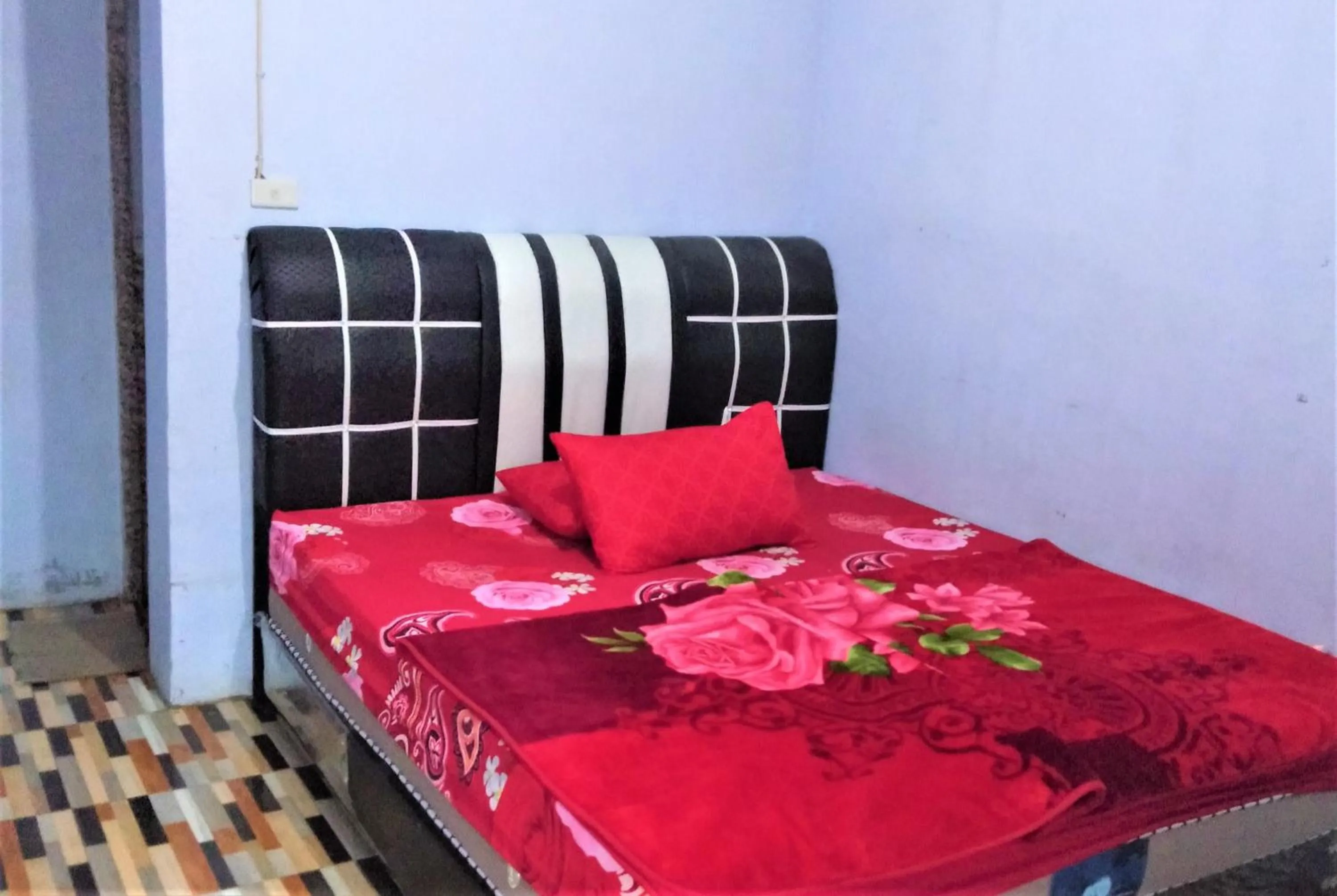 Economy Double Room - single occupancy in Penginapan Puncak DP