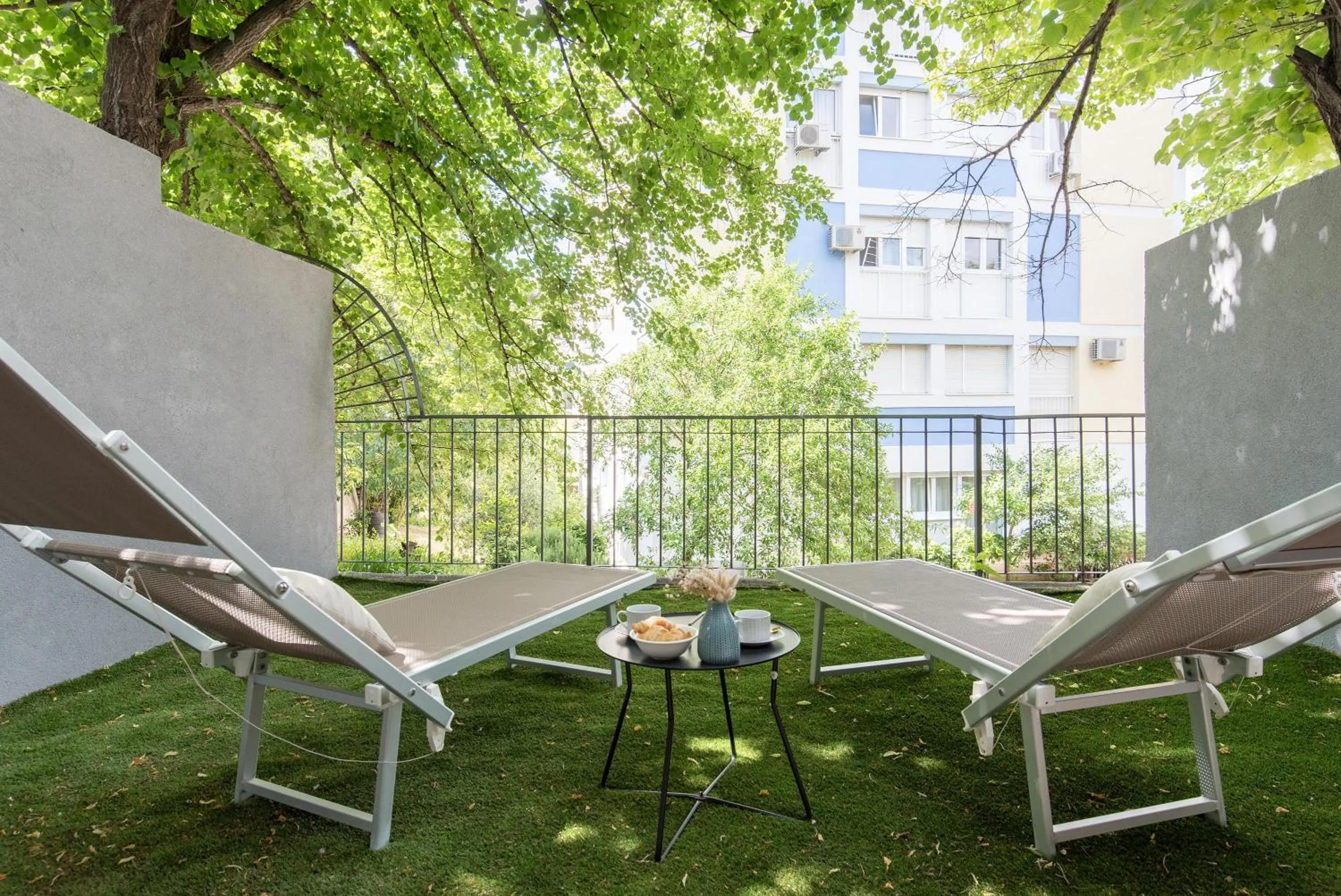 Deluxe Luxury Suite with Private Garden in Bošket Luxury Rooms