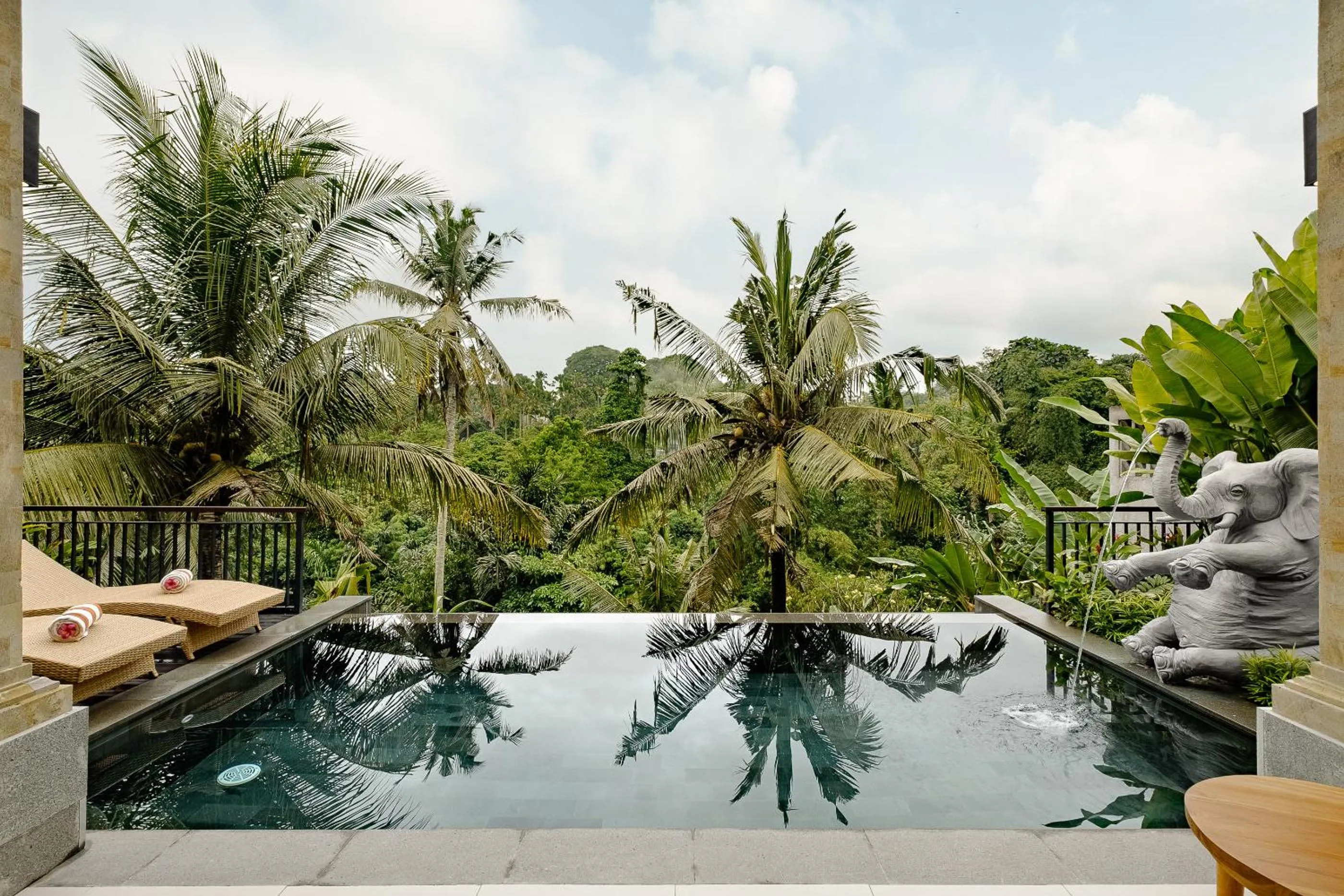 One Bedroom Suite Pool Villa with Valley View in Yanyan Resort Ubud