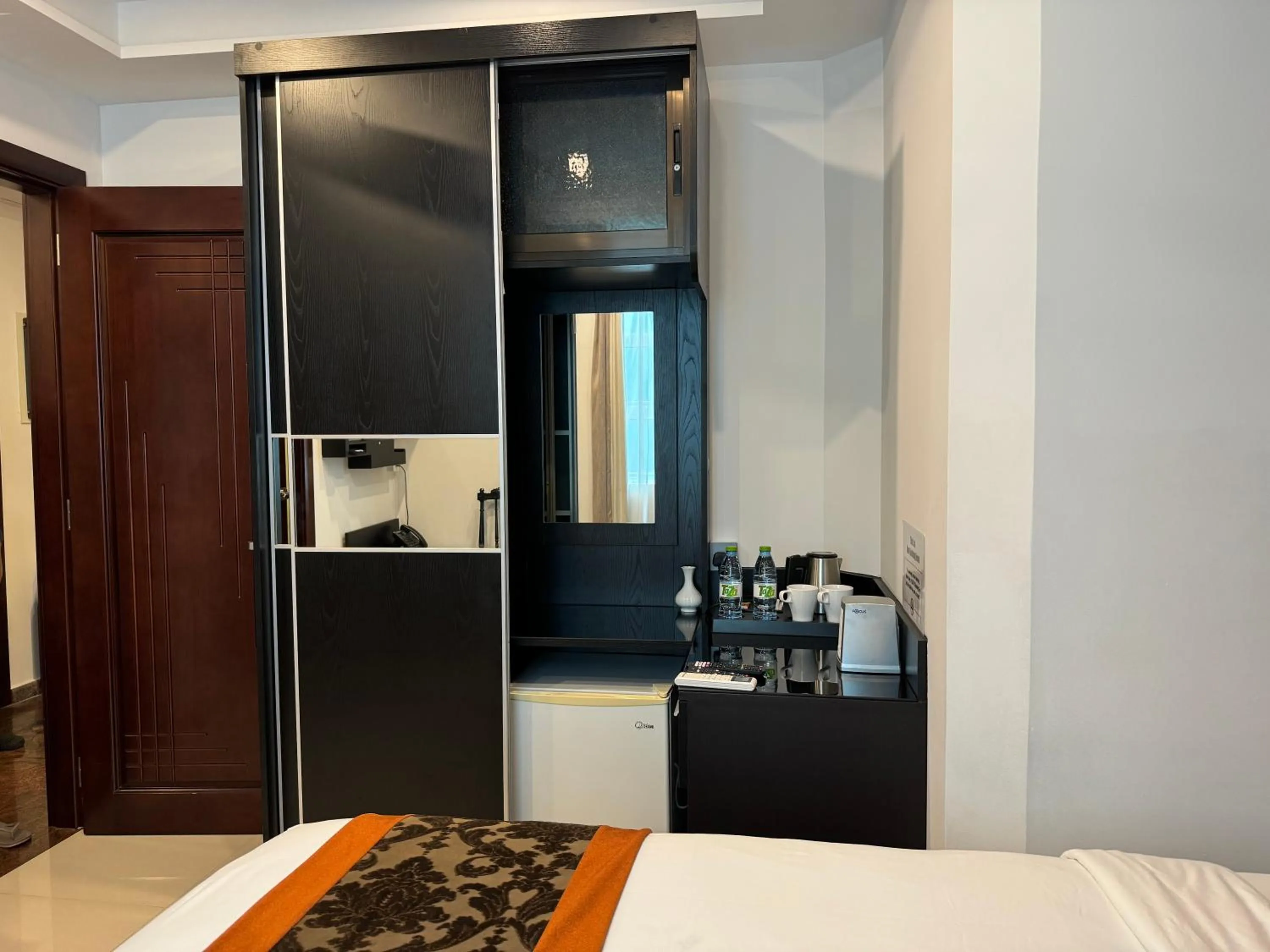 Deluxe Double Room with Side Sea View in Rivethi Beach