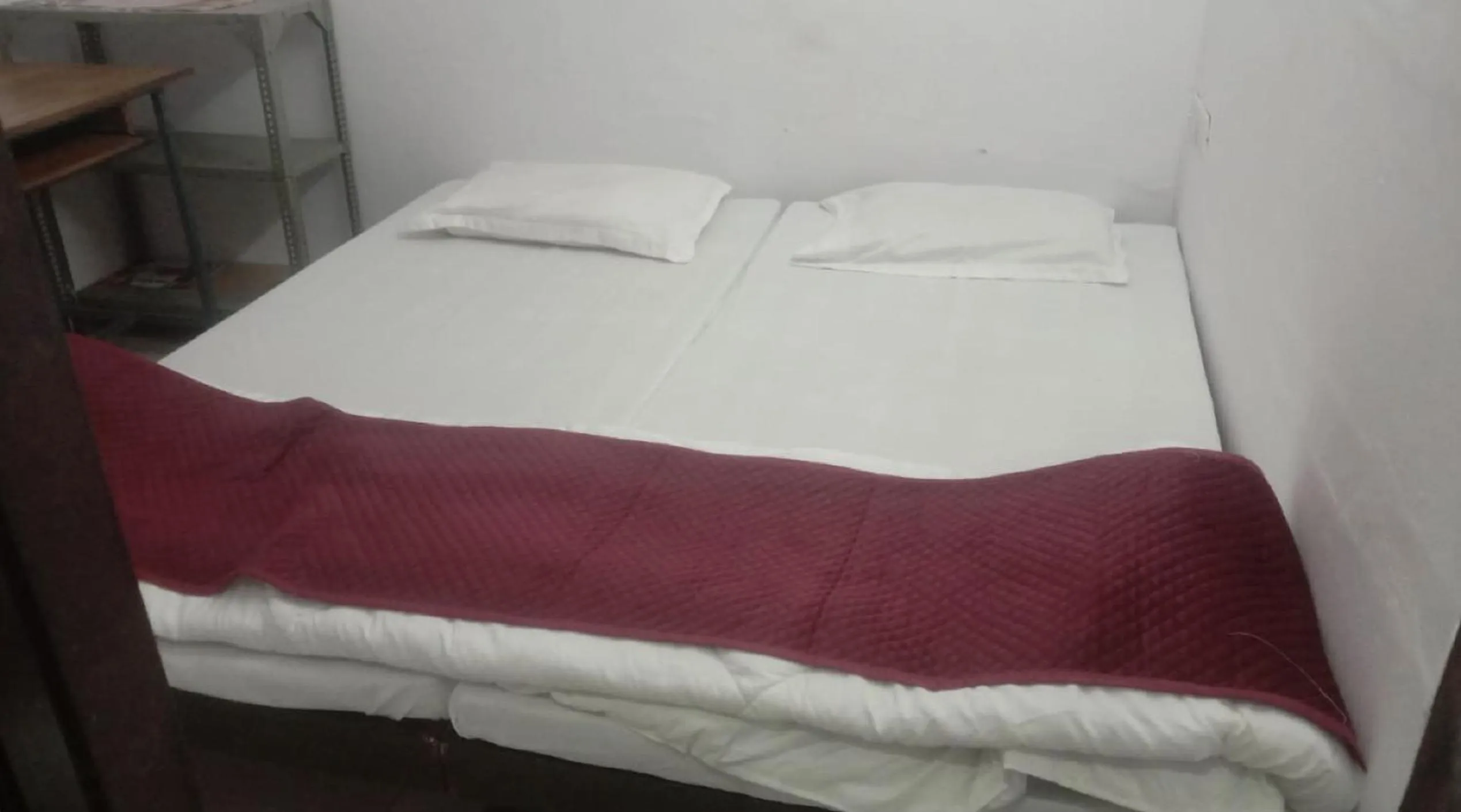 Budget Double Room in Ashish Guest House, Goverdhan Vilas