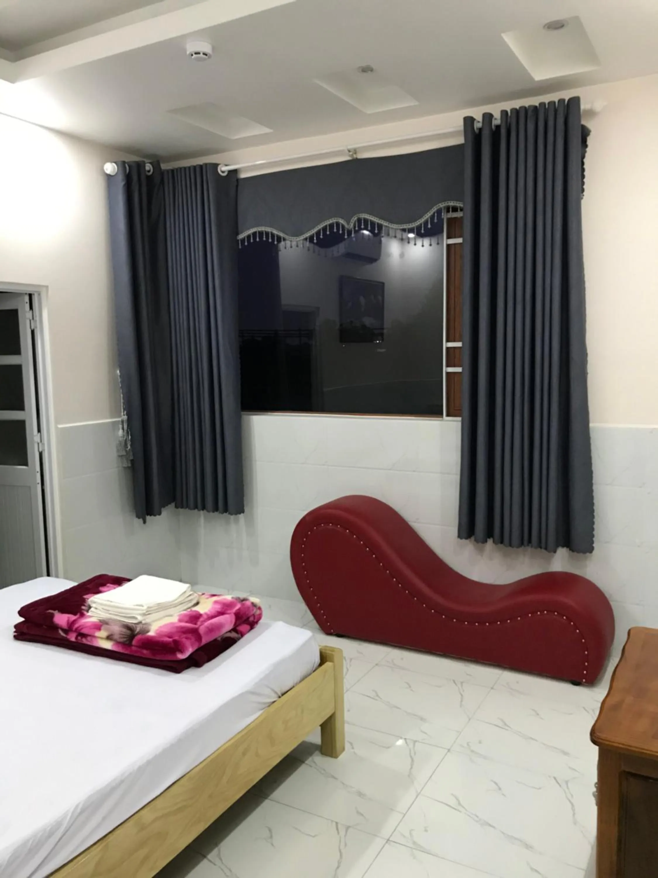 Standard Double Room in Hoang Anh Hotel