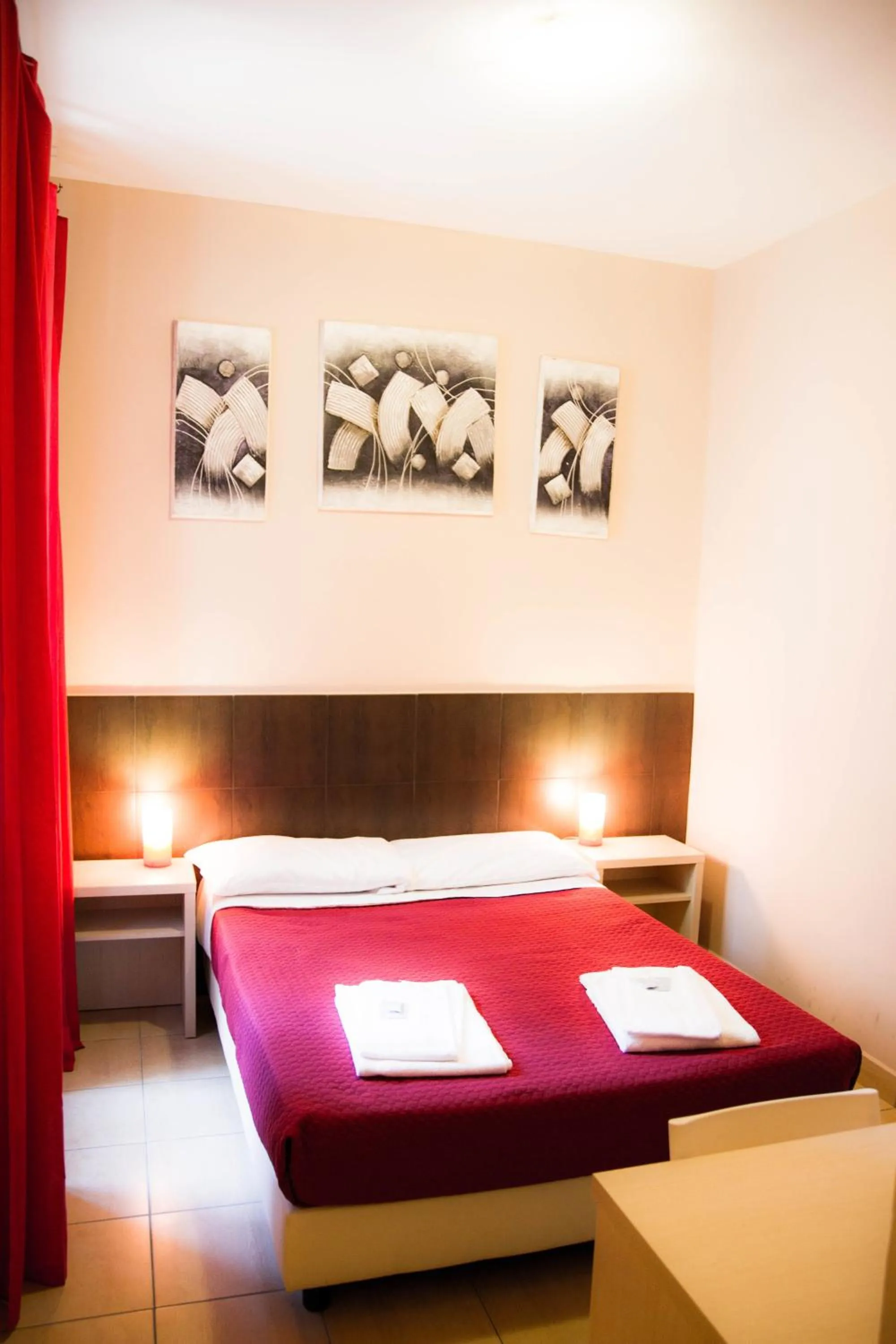 Double Room with Private Bathroom in Mosaic Central Guest House