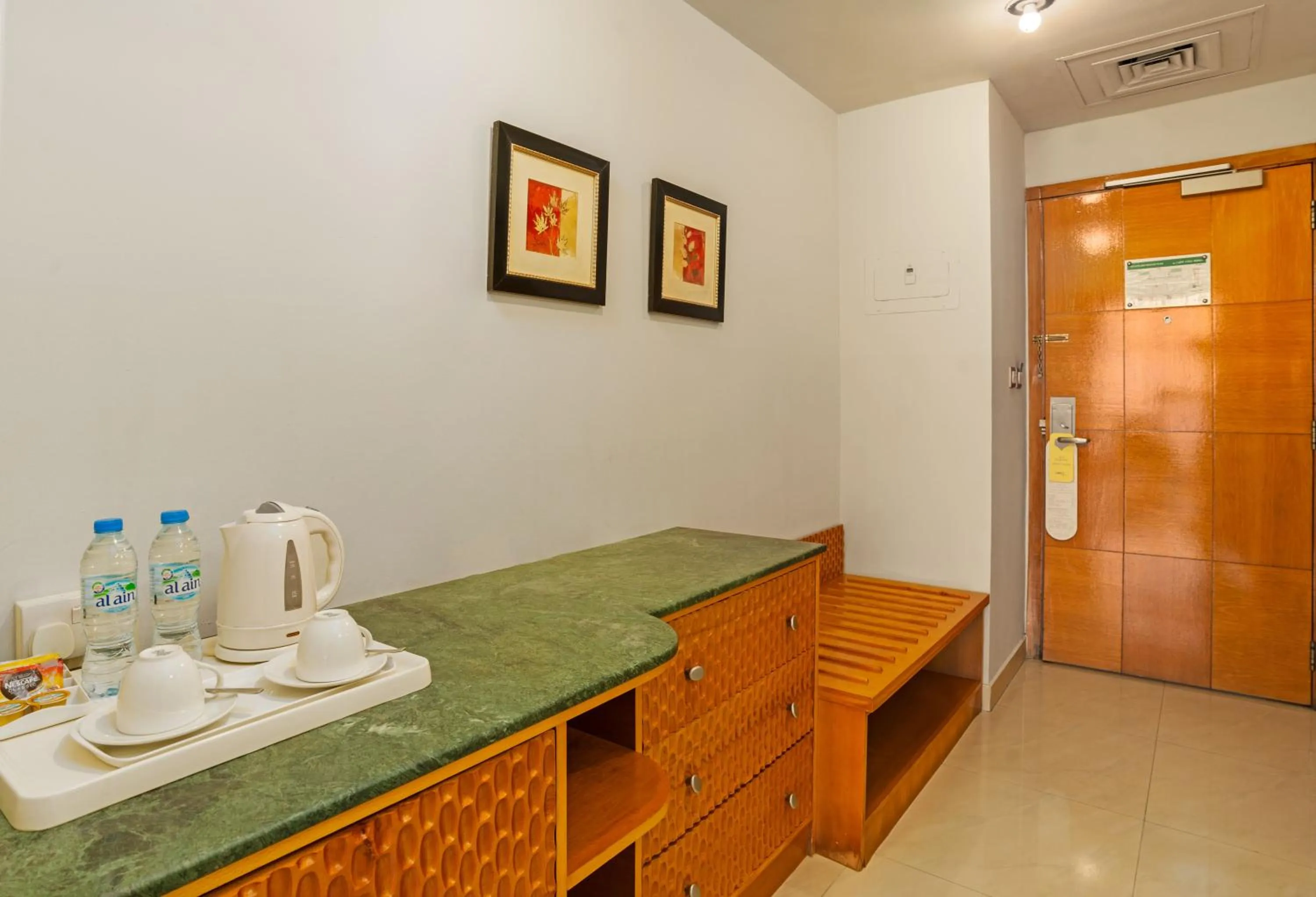 Deluxe Twin Room in Oryx Hotel