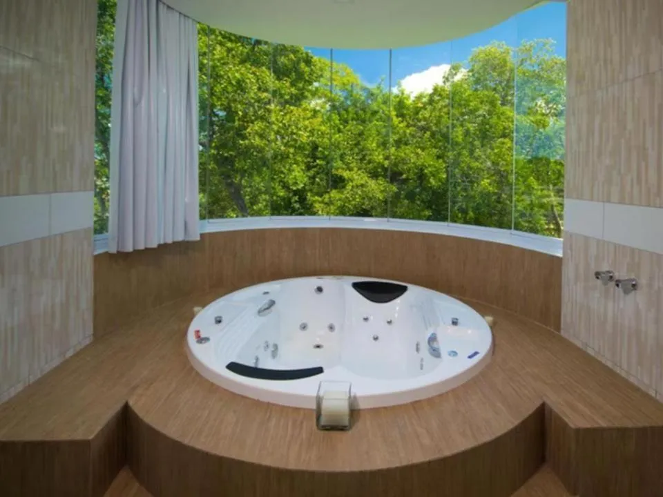 Deluxe Suite with Spa Bath in Pousada Jirituba