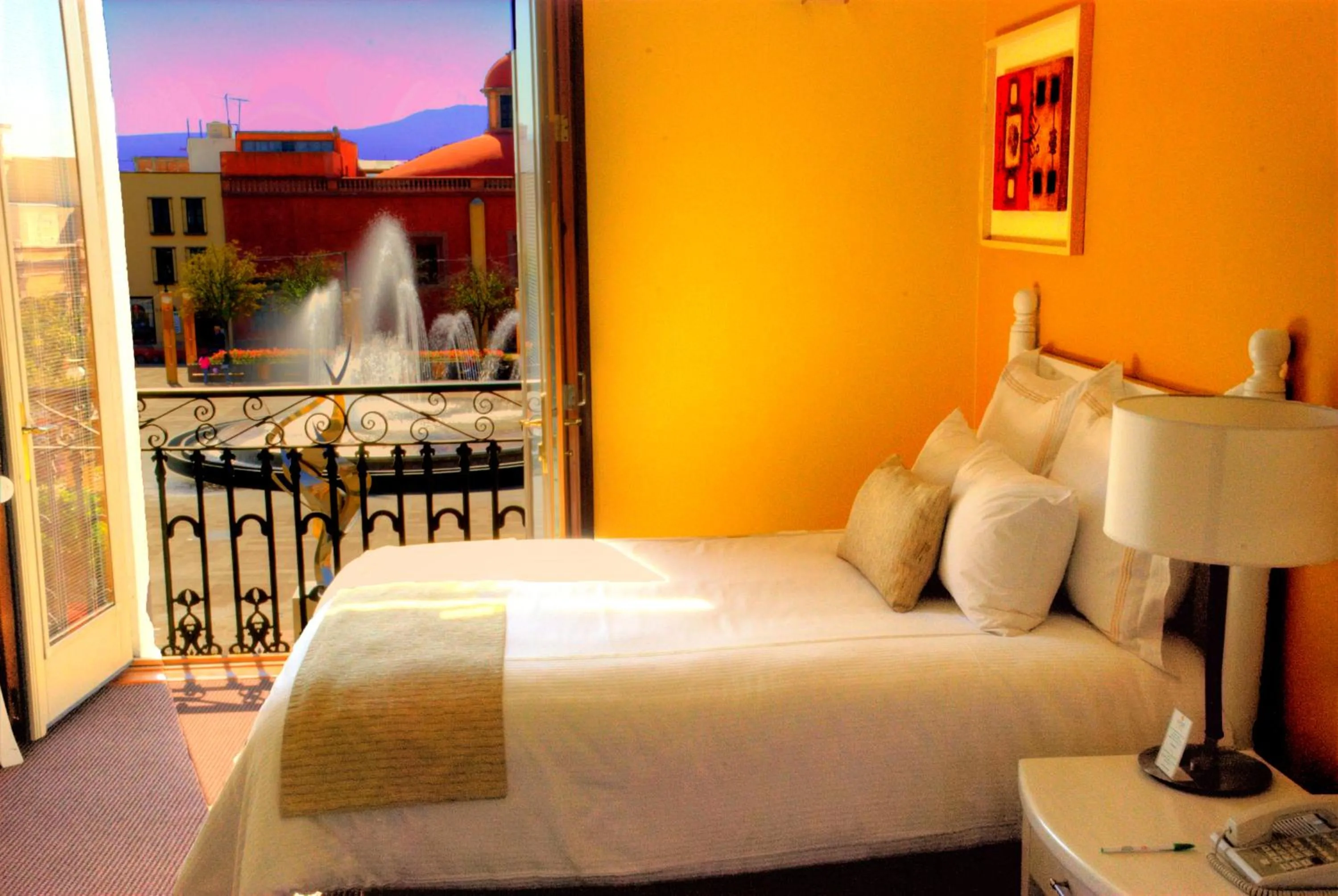 Superior Twin Room with City View in Gran Hotel de Querétaro