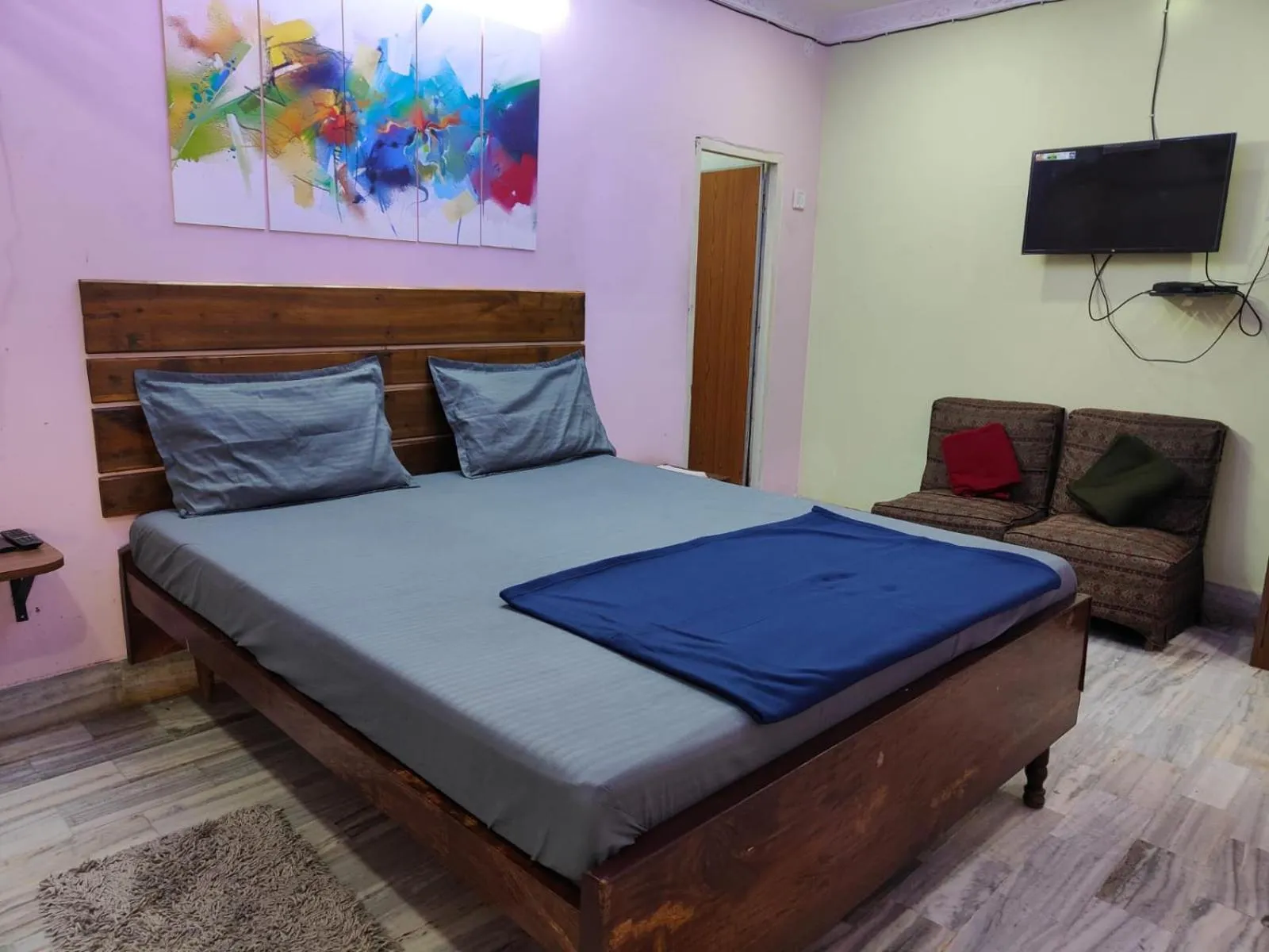 Budget Triple Room - single occupancy in Hotel HCB (Hemo Chandra Bhawan)