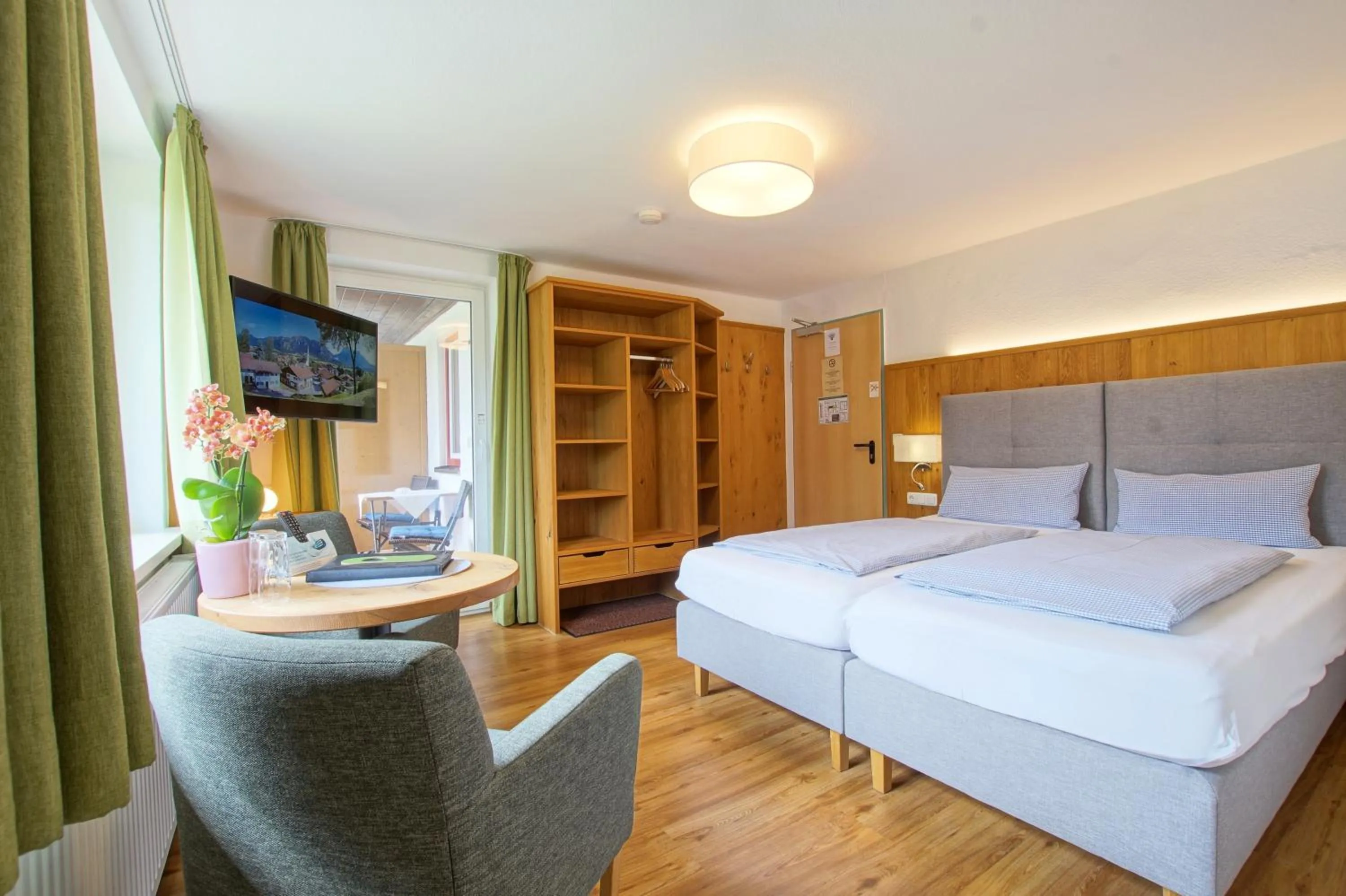 Double Room with Balcony in Hotel Waldmann