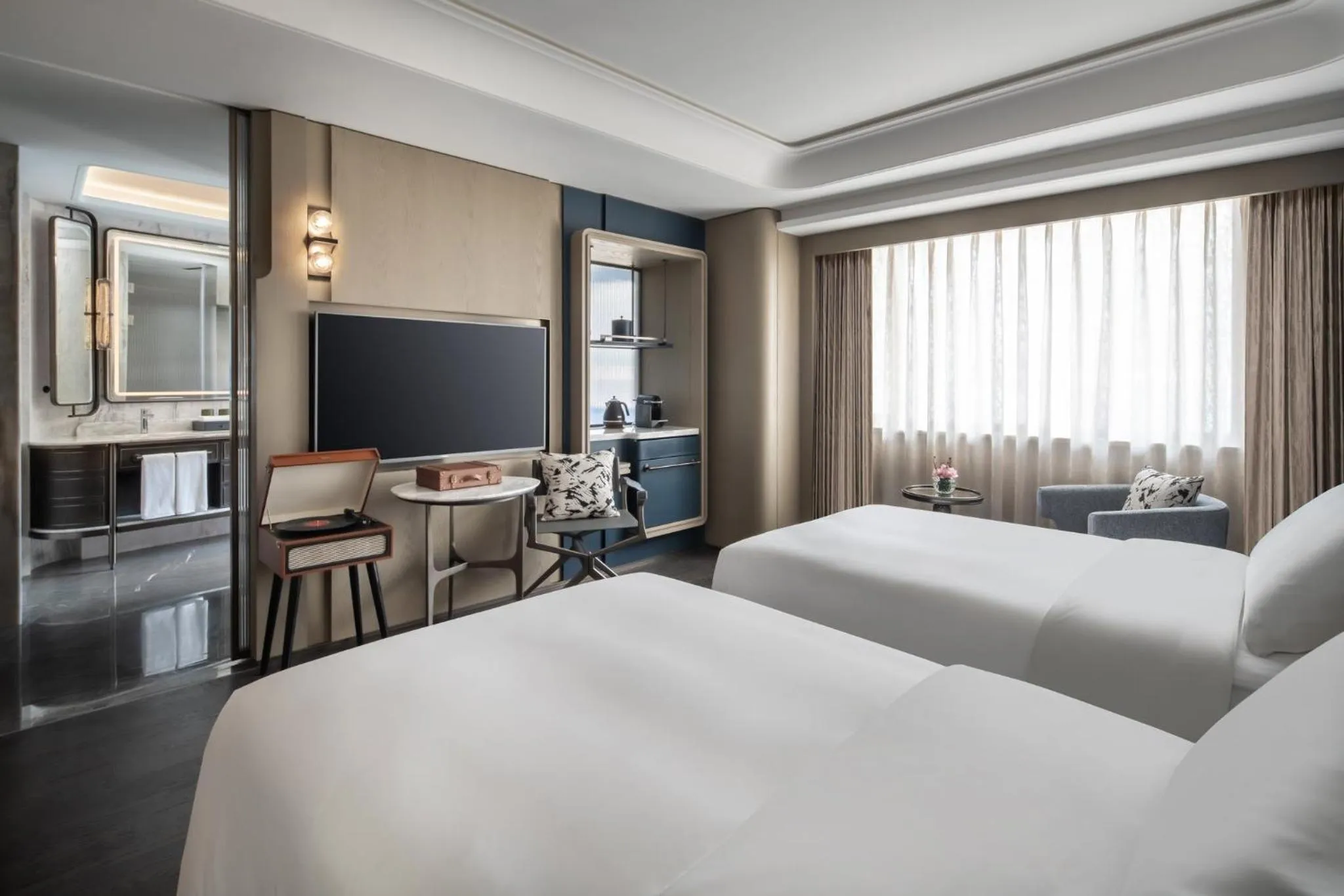 Premium Double Room with Two Double Beds in Hangzhou Wulin GDA Hotel, Vignette Collection