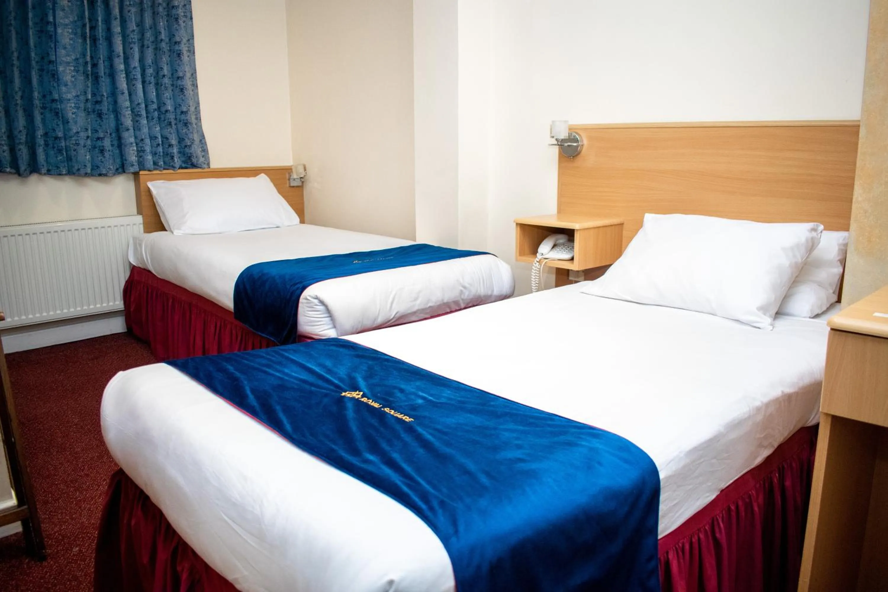 Standard Twin Room in Royal Square Hotel - NEC & Birmingham Airport