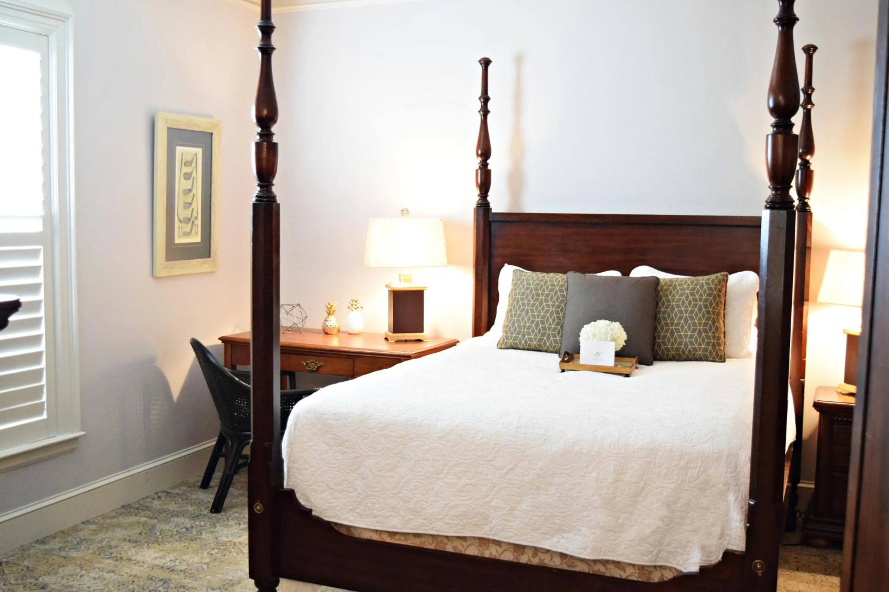 Deluxe Queen Room - Non-Smoking in JH Adams Inn, Trademark Collection by Wyndham