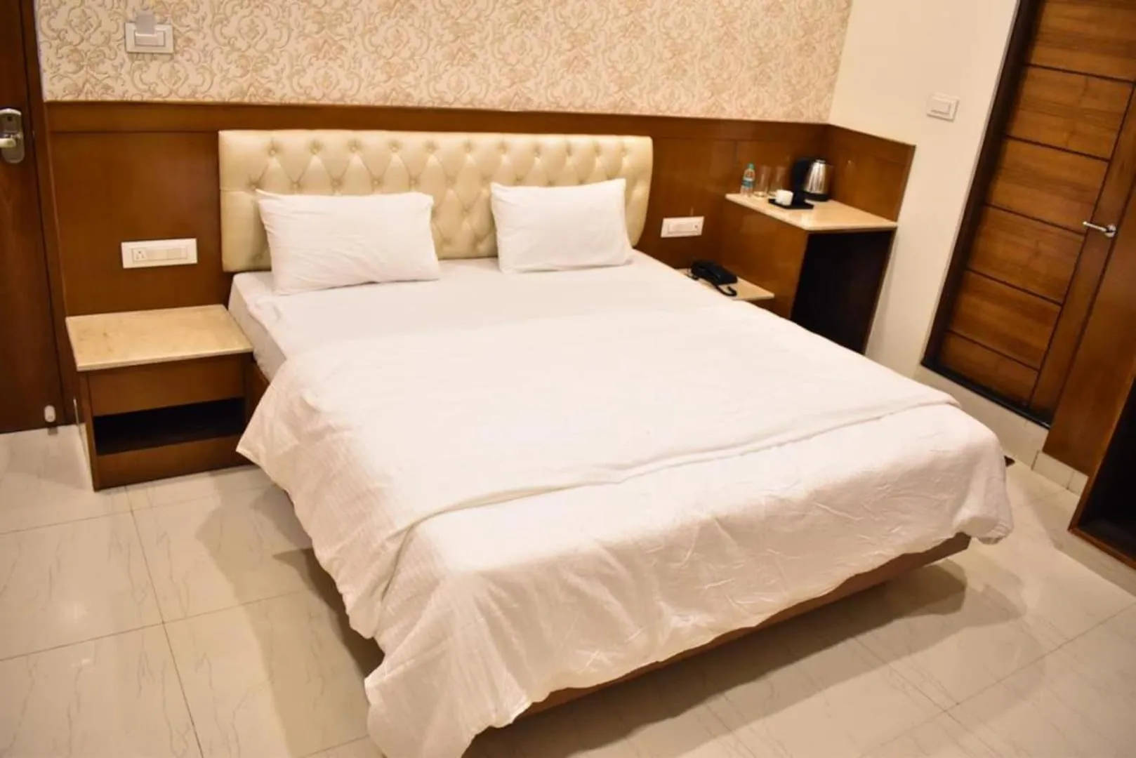 Deluxe Double or Twin Room in THE GRAND CORAL