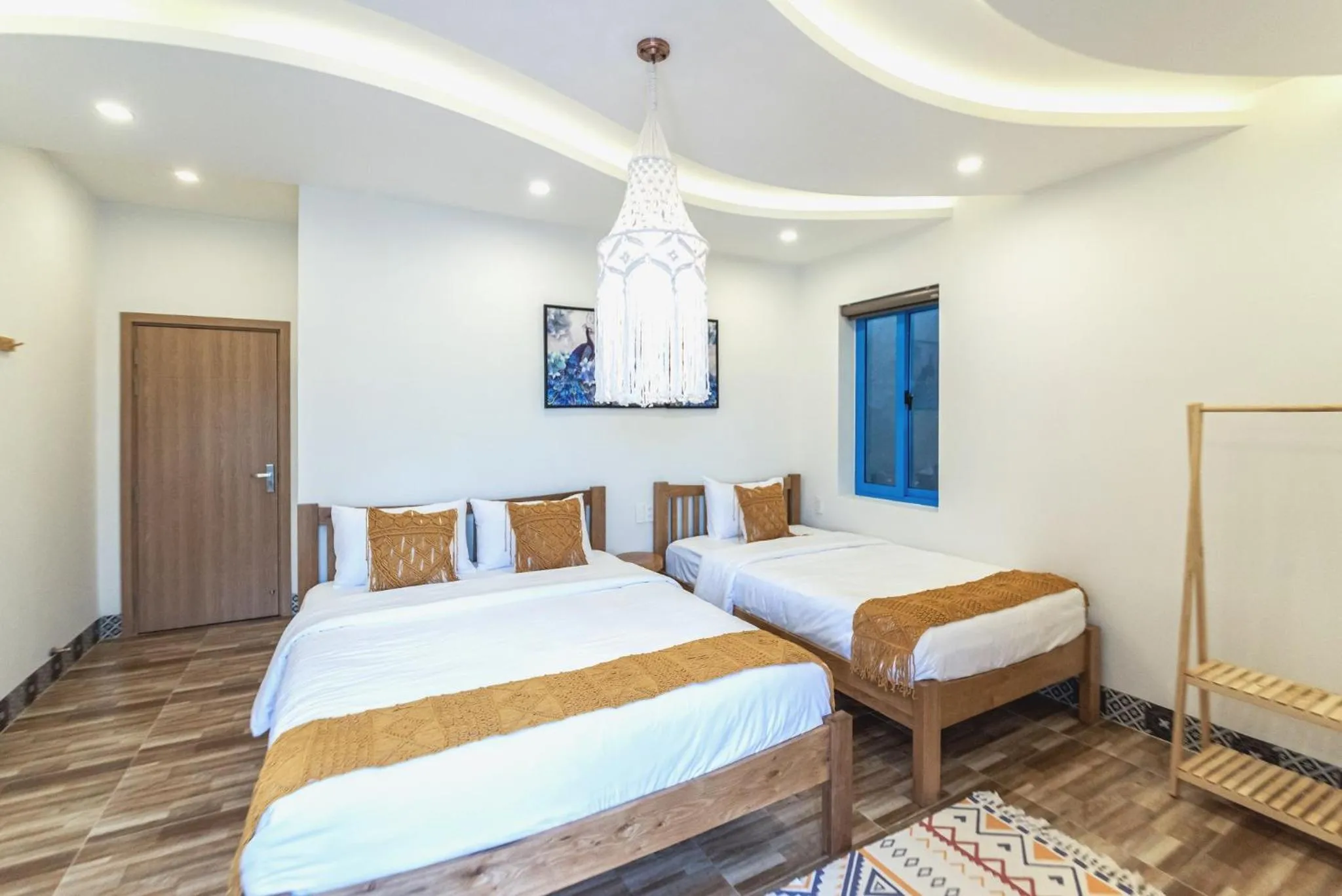 Deluxe Twin Room in Hoi An Lazy Bear Hostel