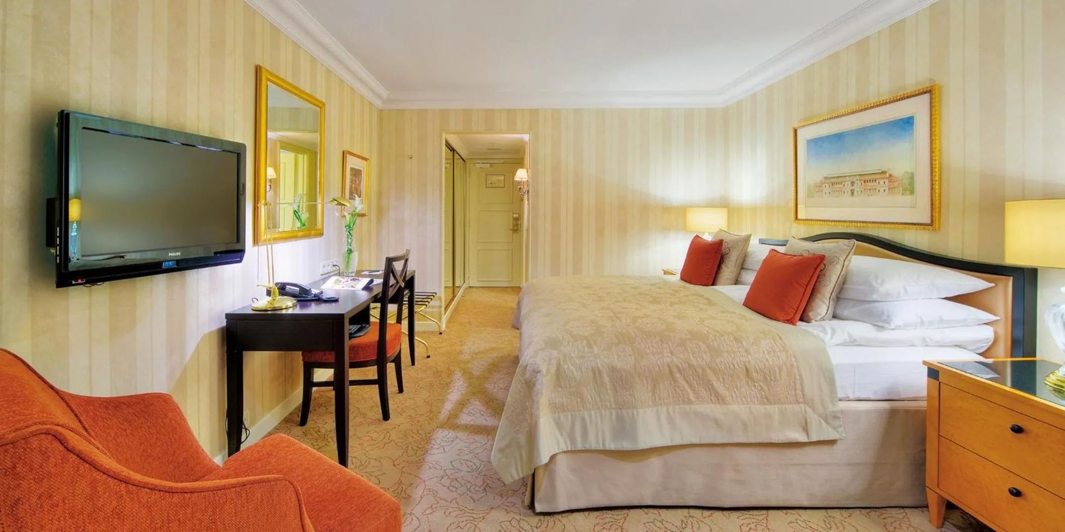 Classic Room in InterContinental Wien by IHG