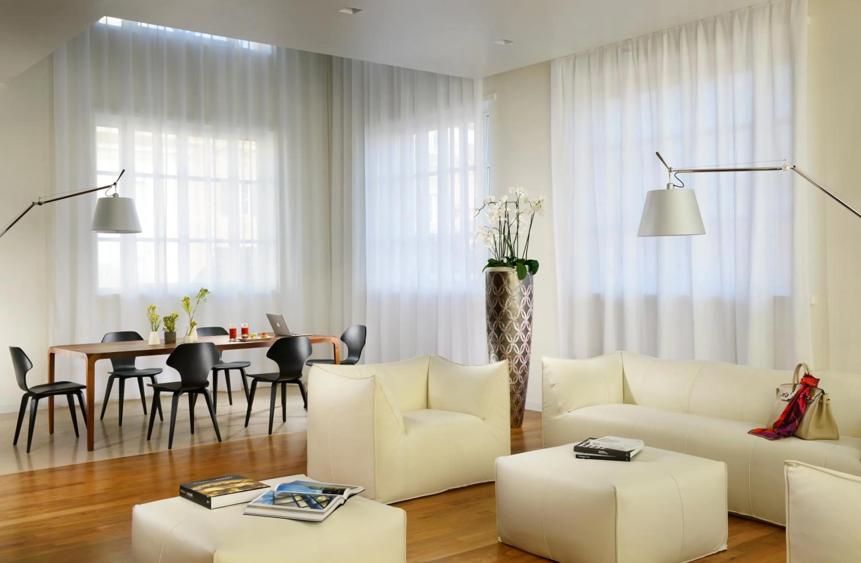 Penthouse in Palazzo Montemartini Rome, A Radisson Collection Hotel