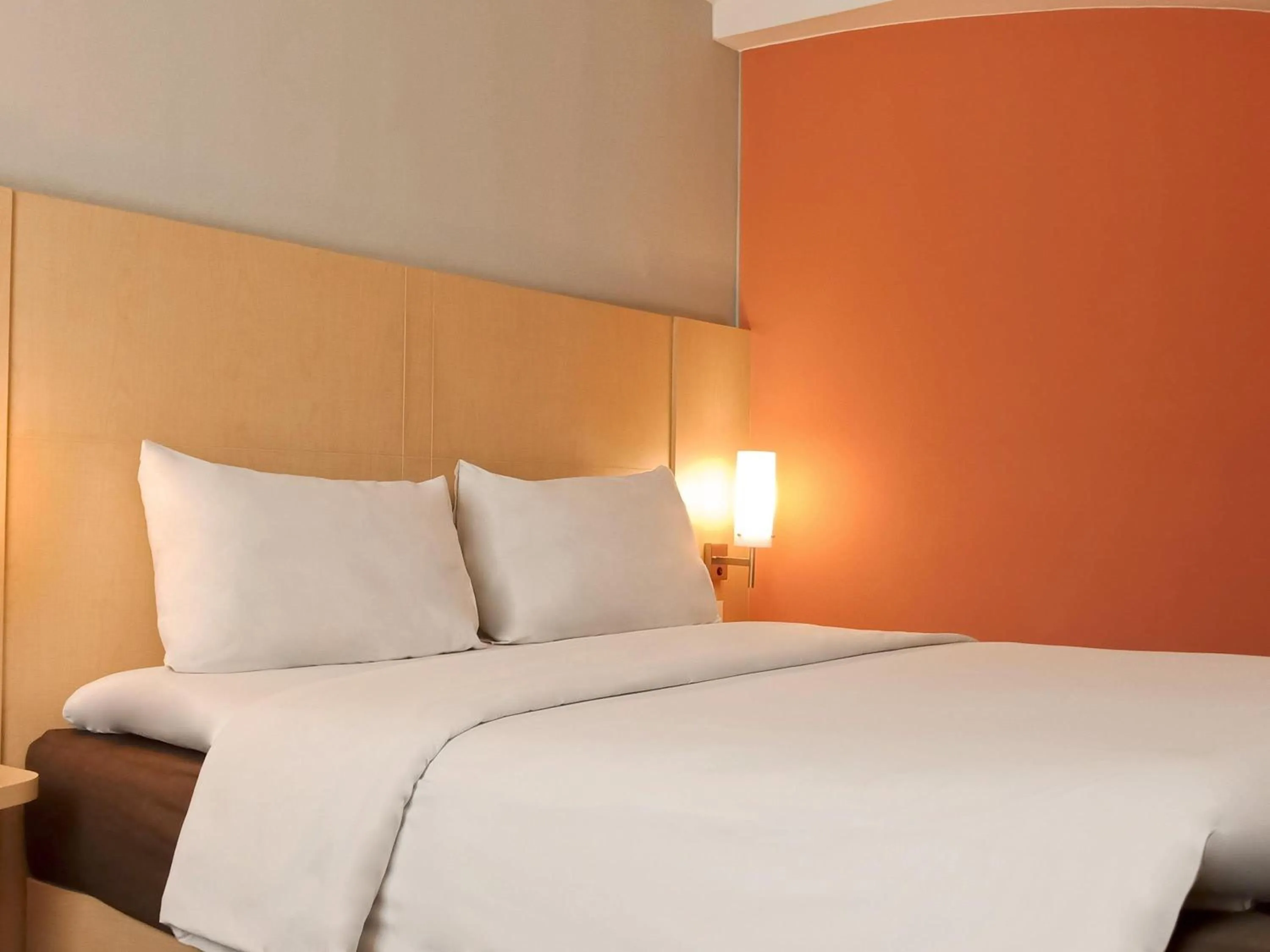 Standard Double Room with Sea View in Ibis Padang