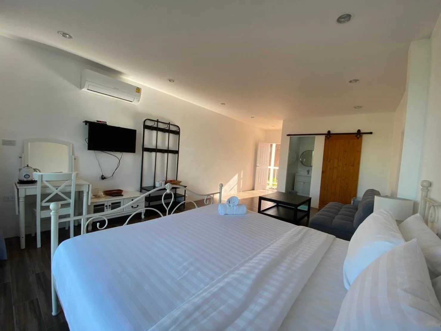 Bed in Krin Resort
