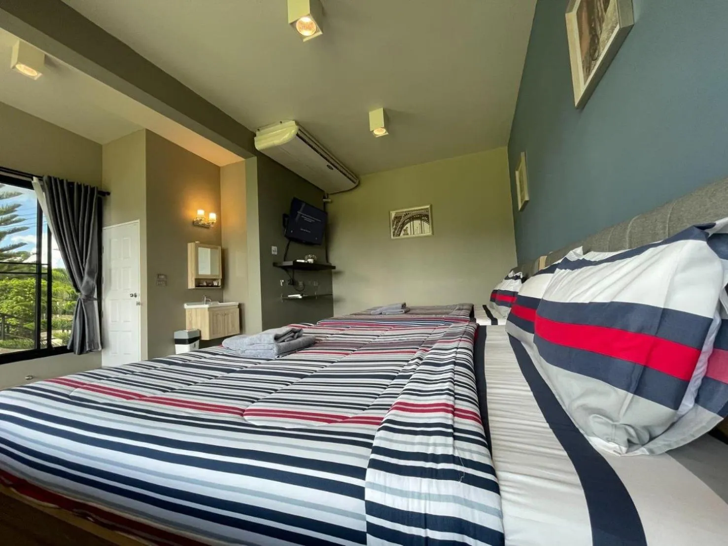 Bed in Krin Resort