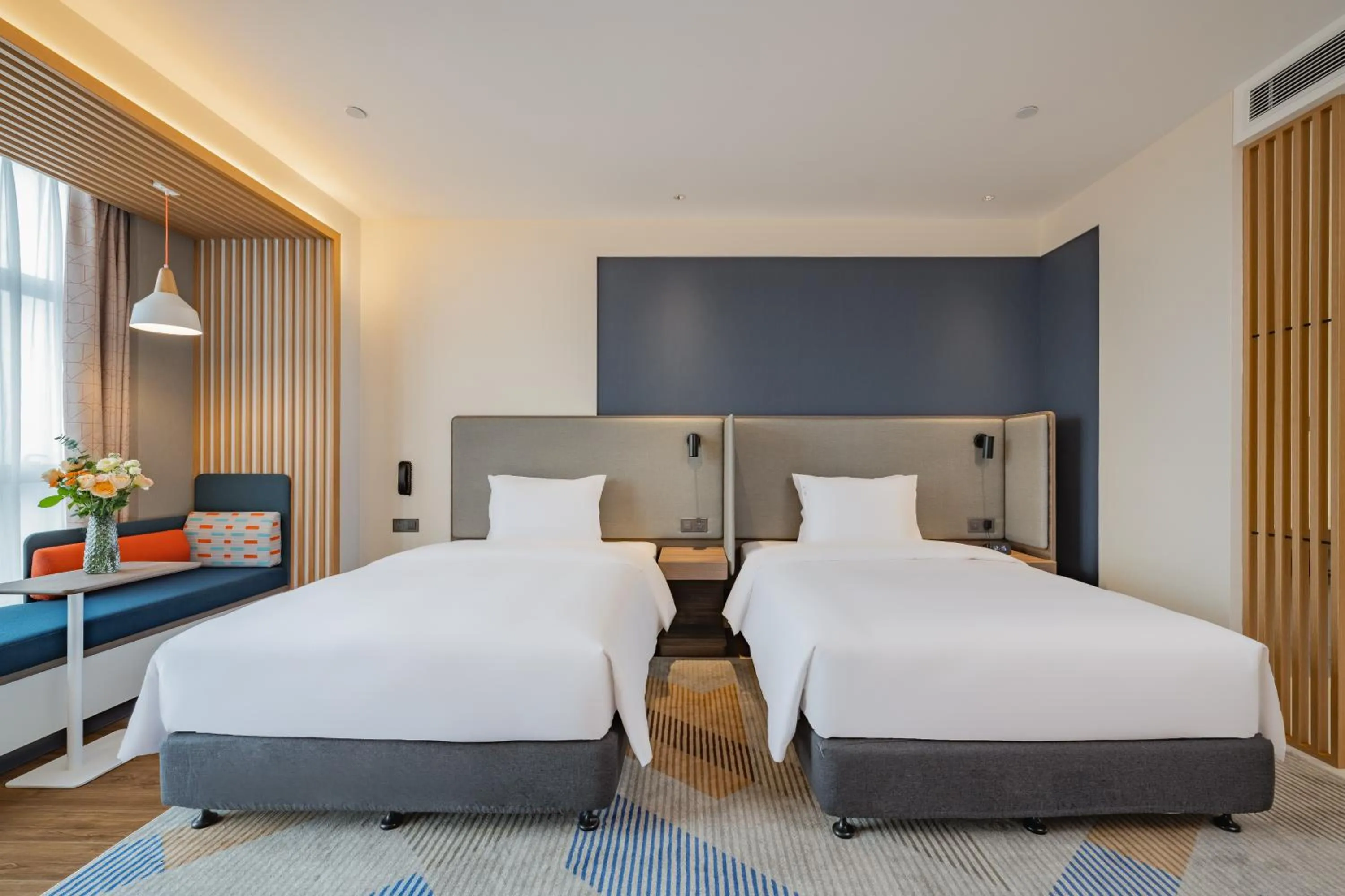 High Floor Standard Twin Room in Holiday Inn Express Nanning Jiangnan by IHG