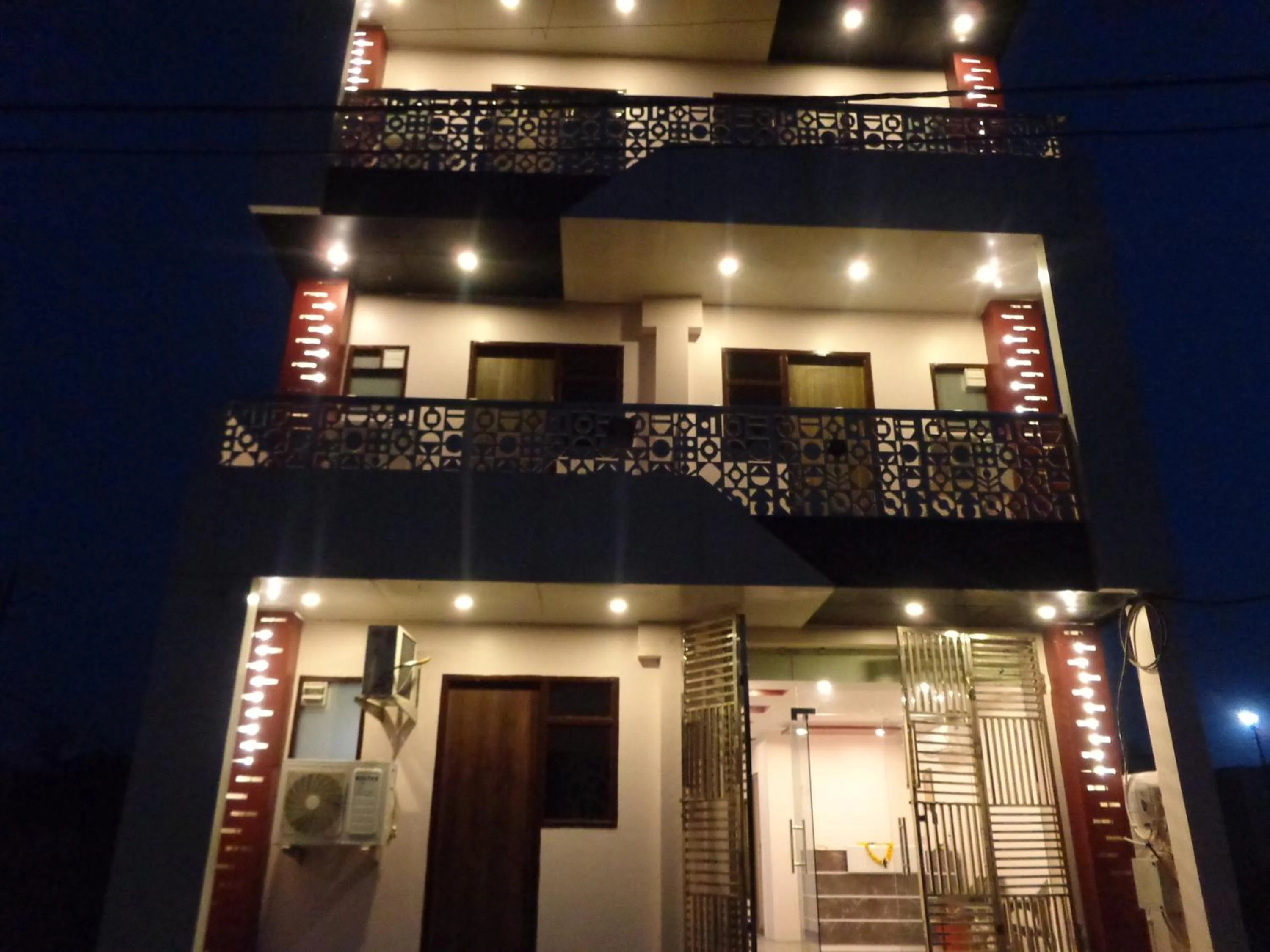 Facade/entrance in Rukmani Inn