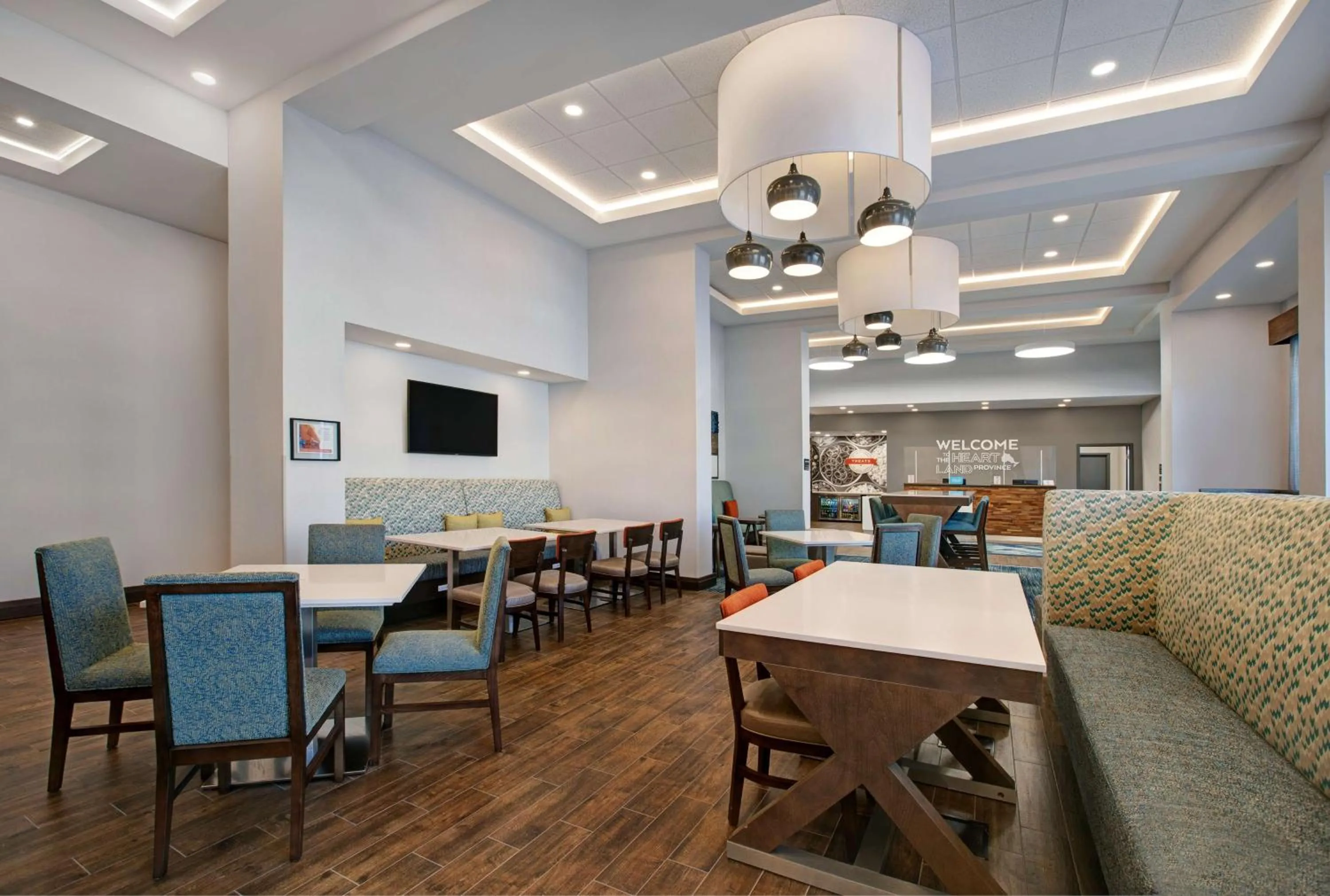 Breakfast in Hampton Inn & Suites By Hilton Waterloo St. Jacobs