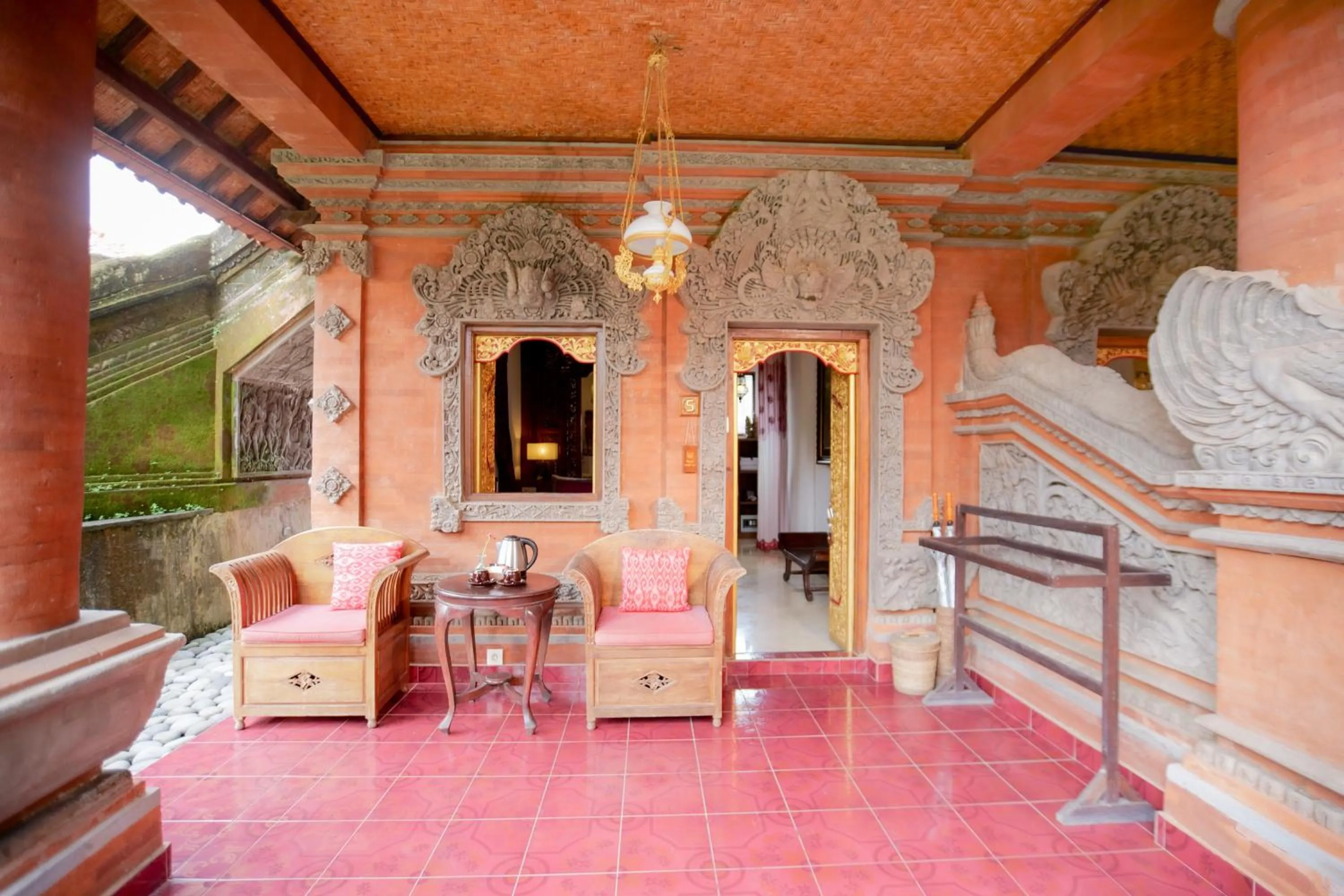 Patio in Gayatri