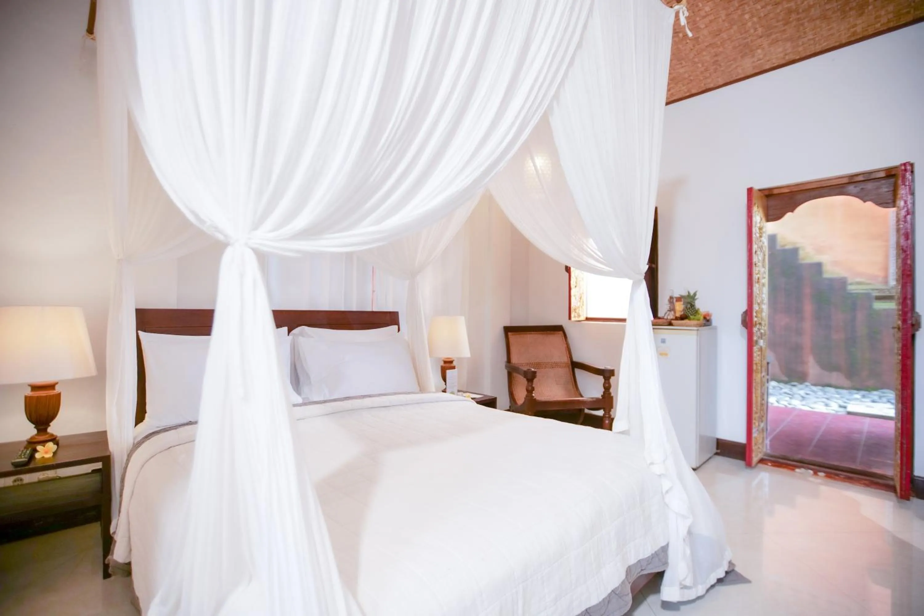 Bed in Gayatri