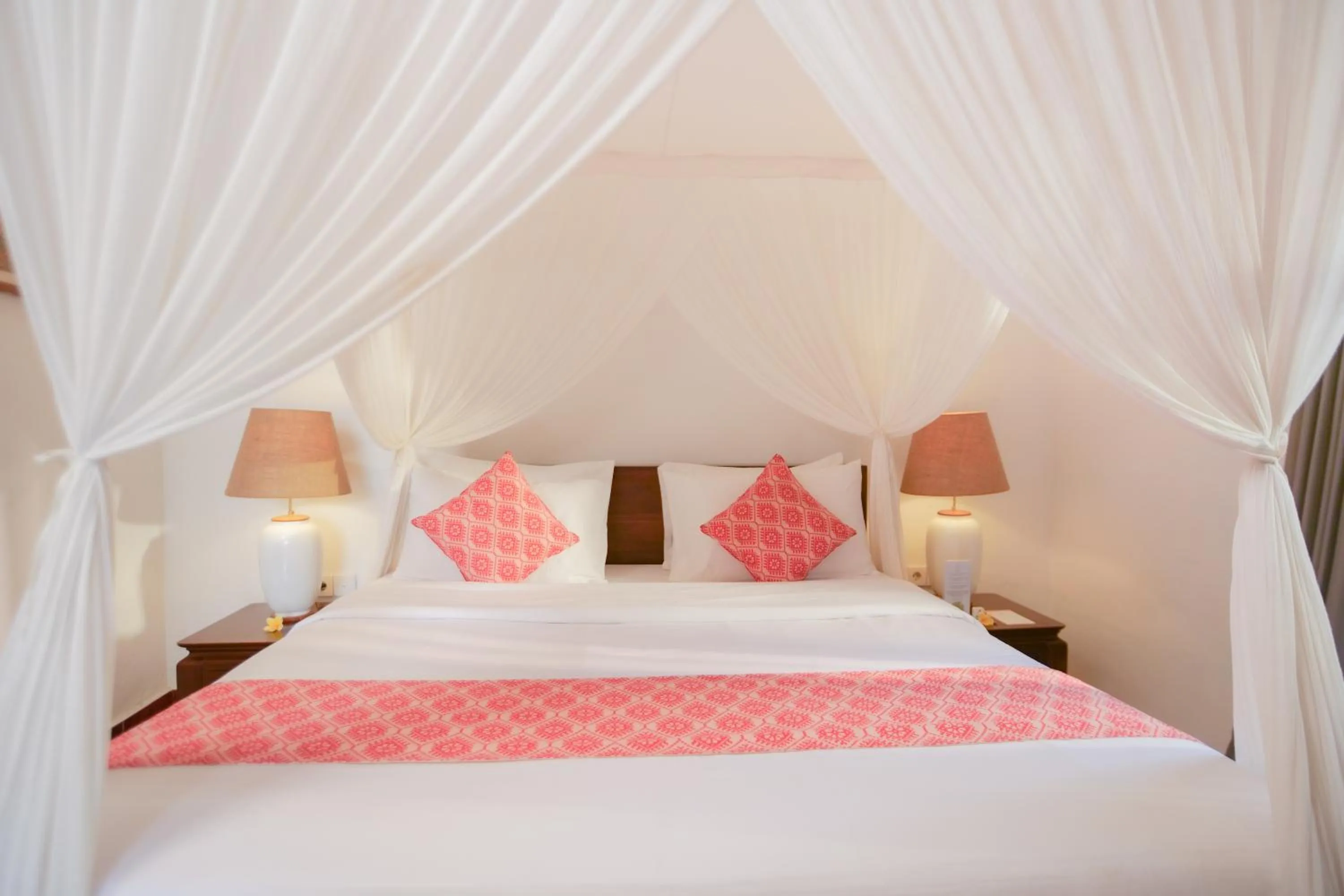 Double Room with Pool View in Gayatri