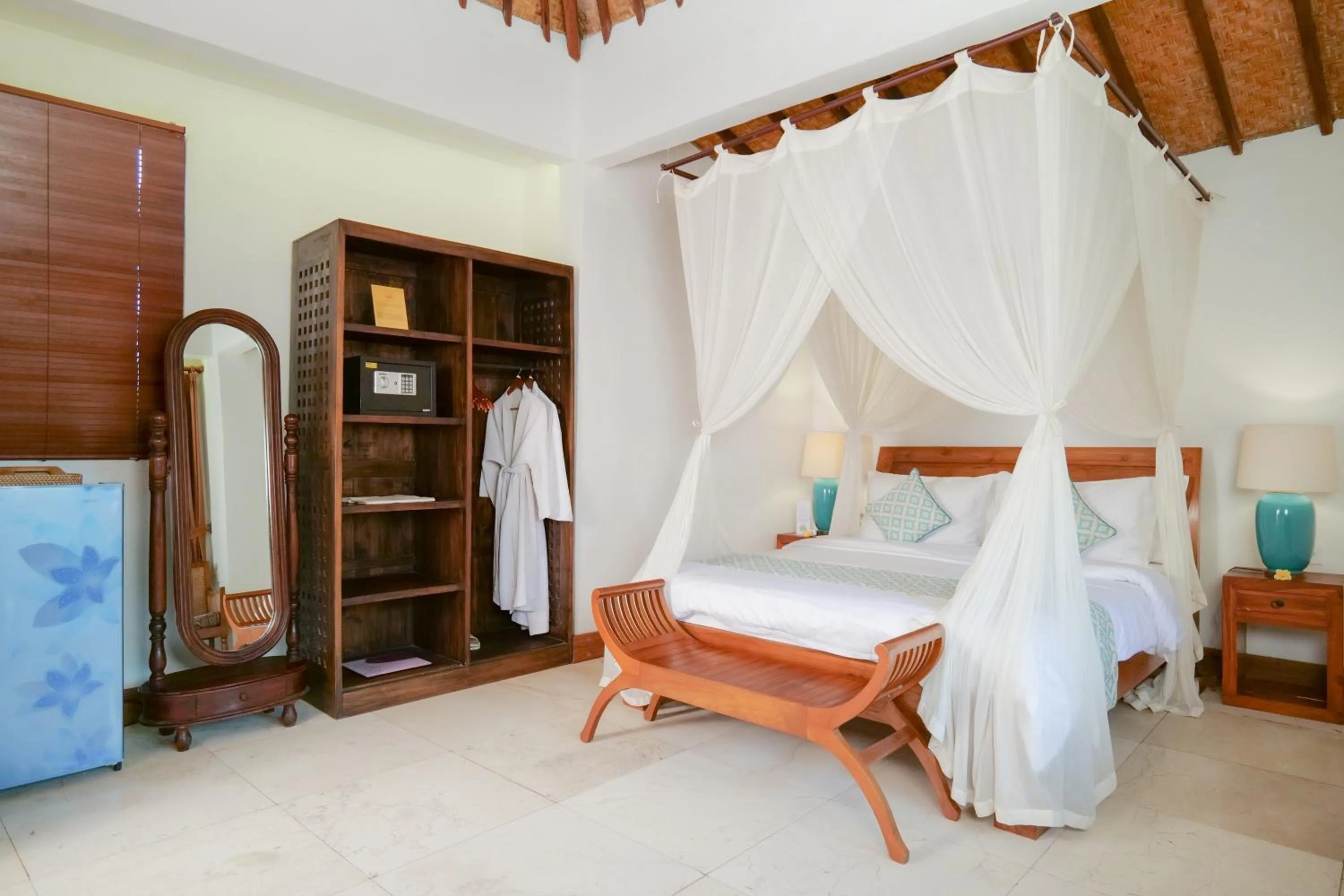 Bed in Gayatri