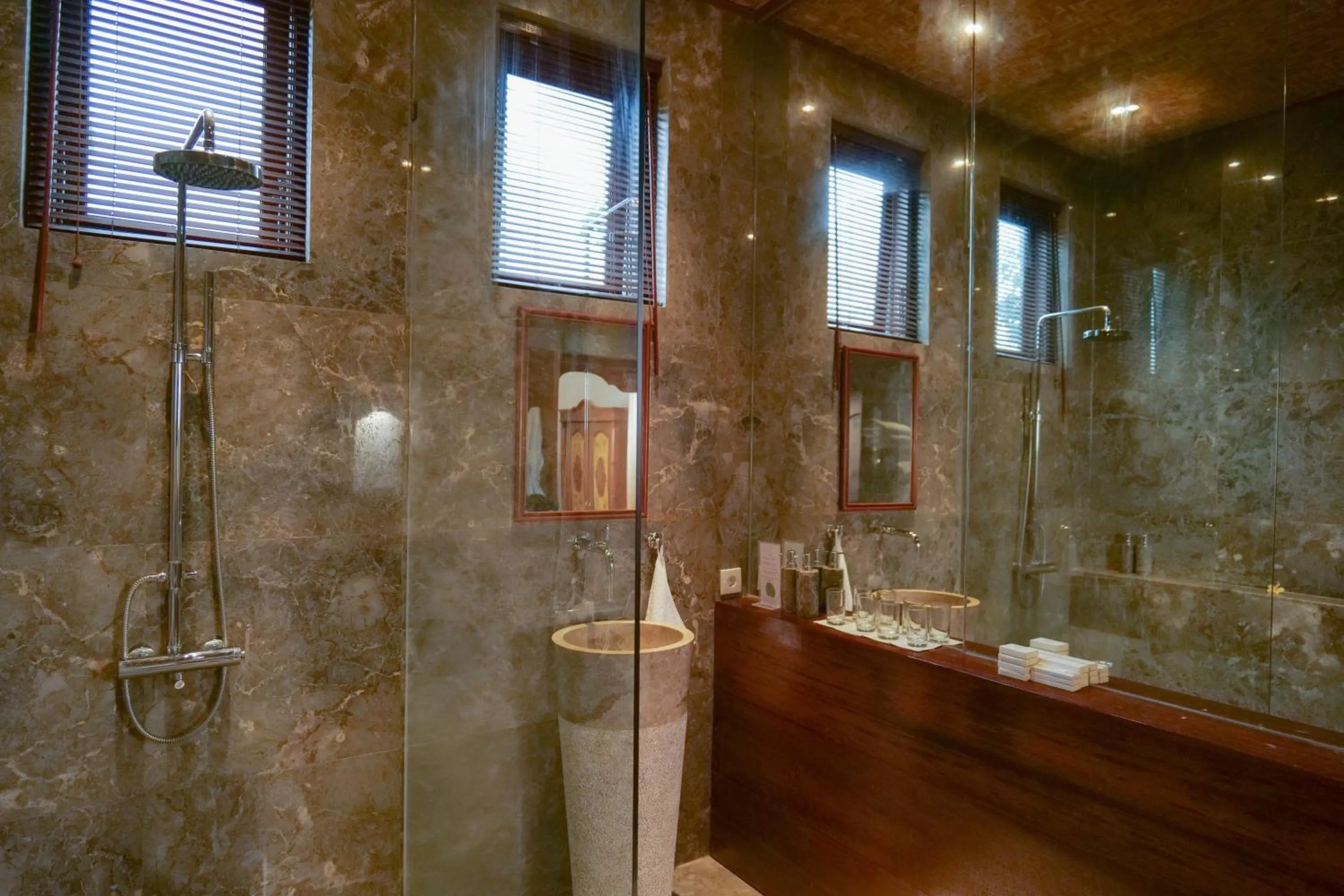 Shower in Gayatri