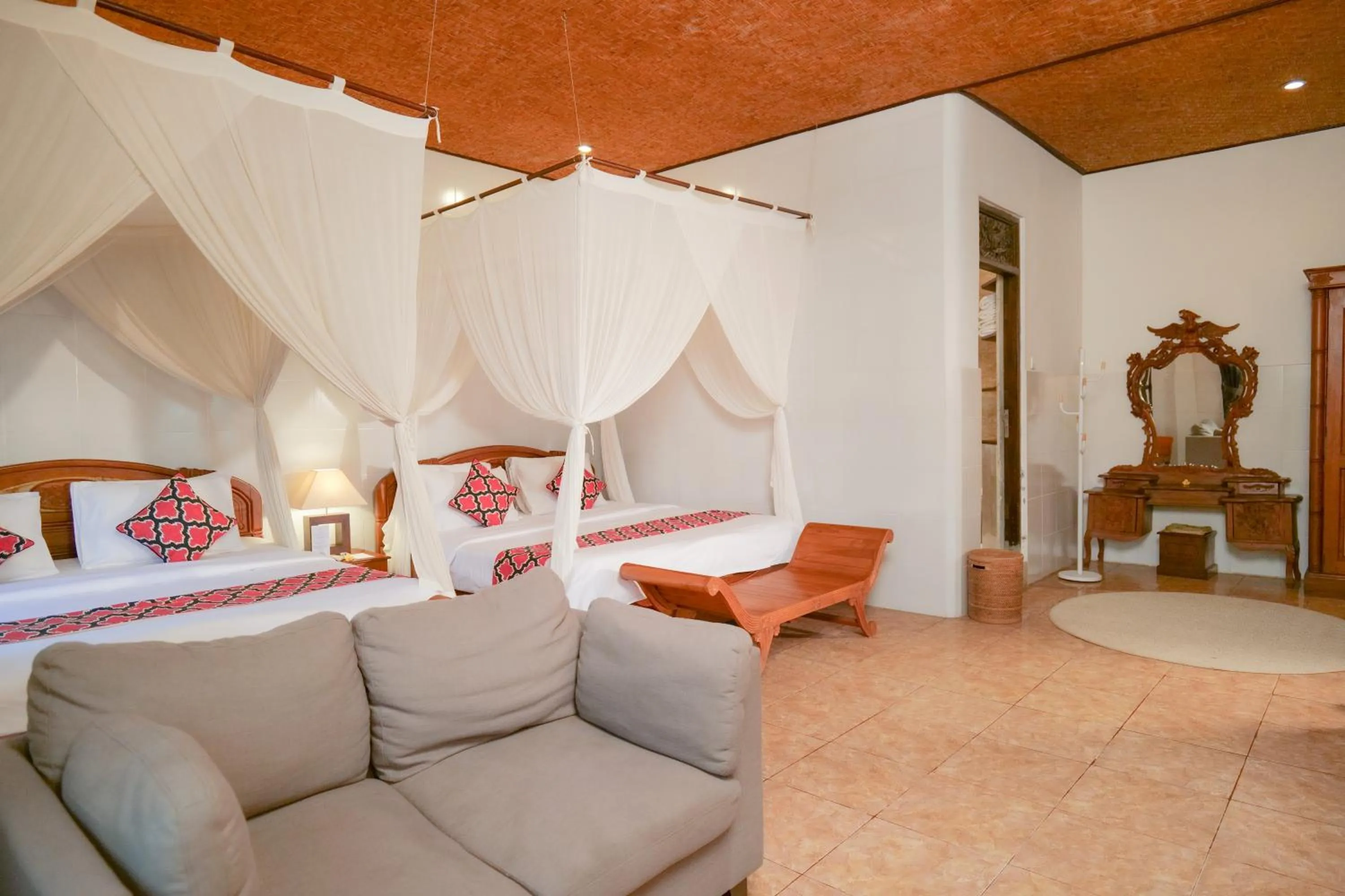 Bed in Gayatri