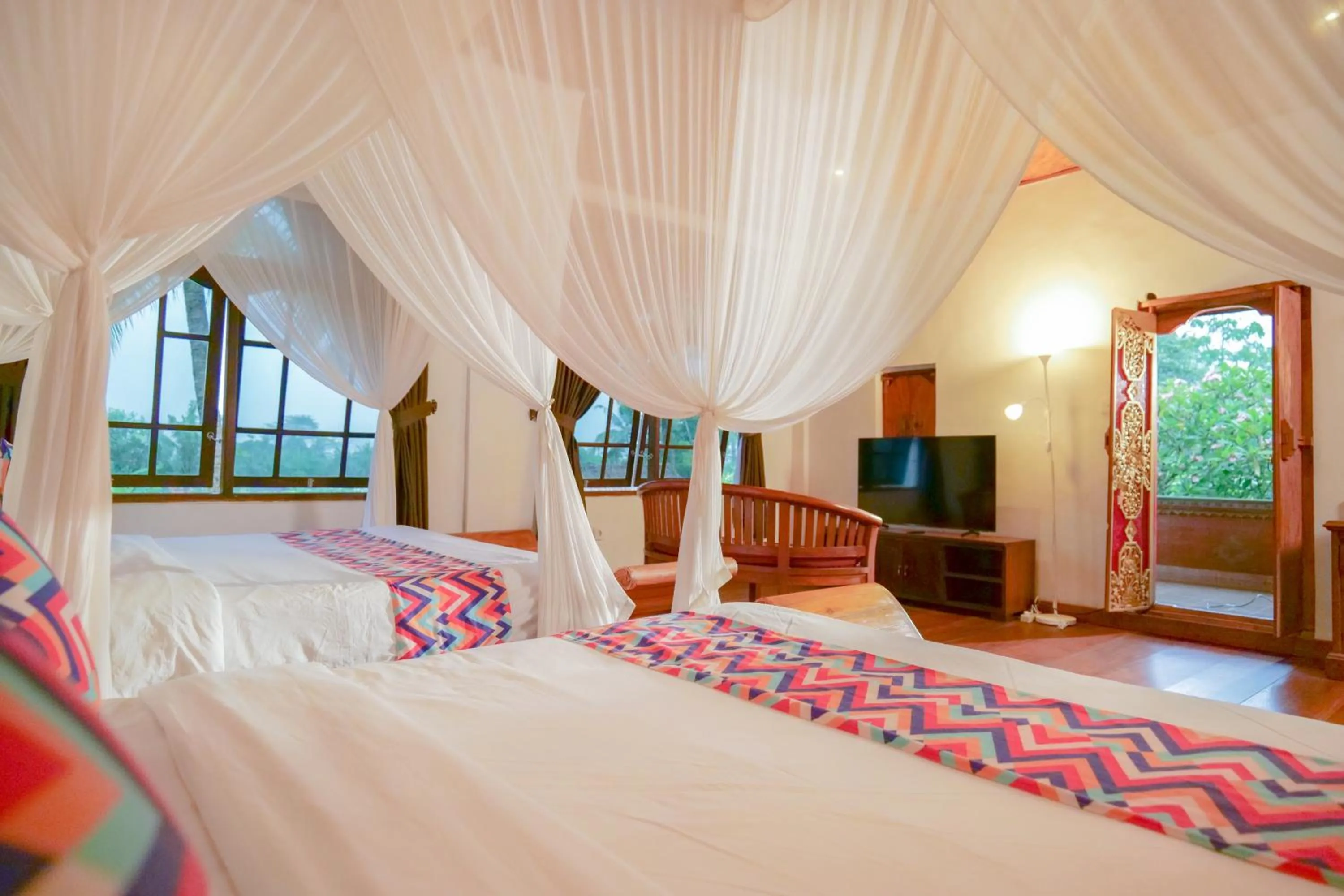 Bed in Gayatri