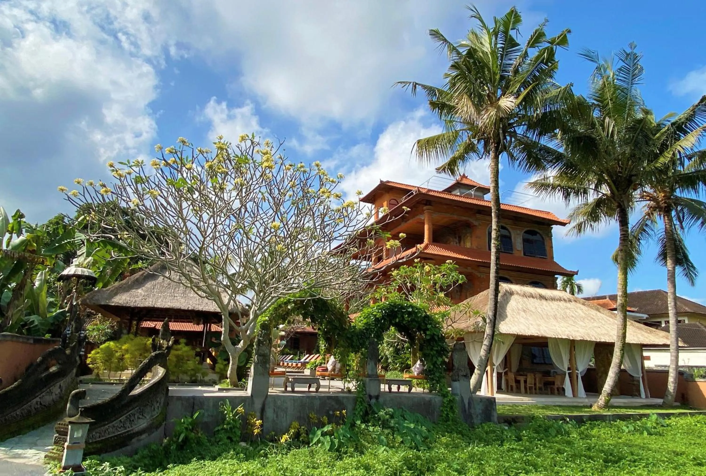 Property building in Gayatri