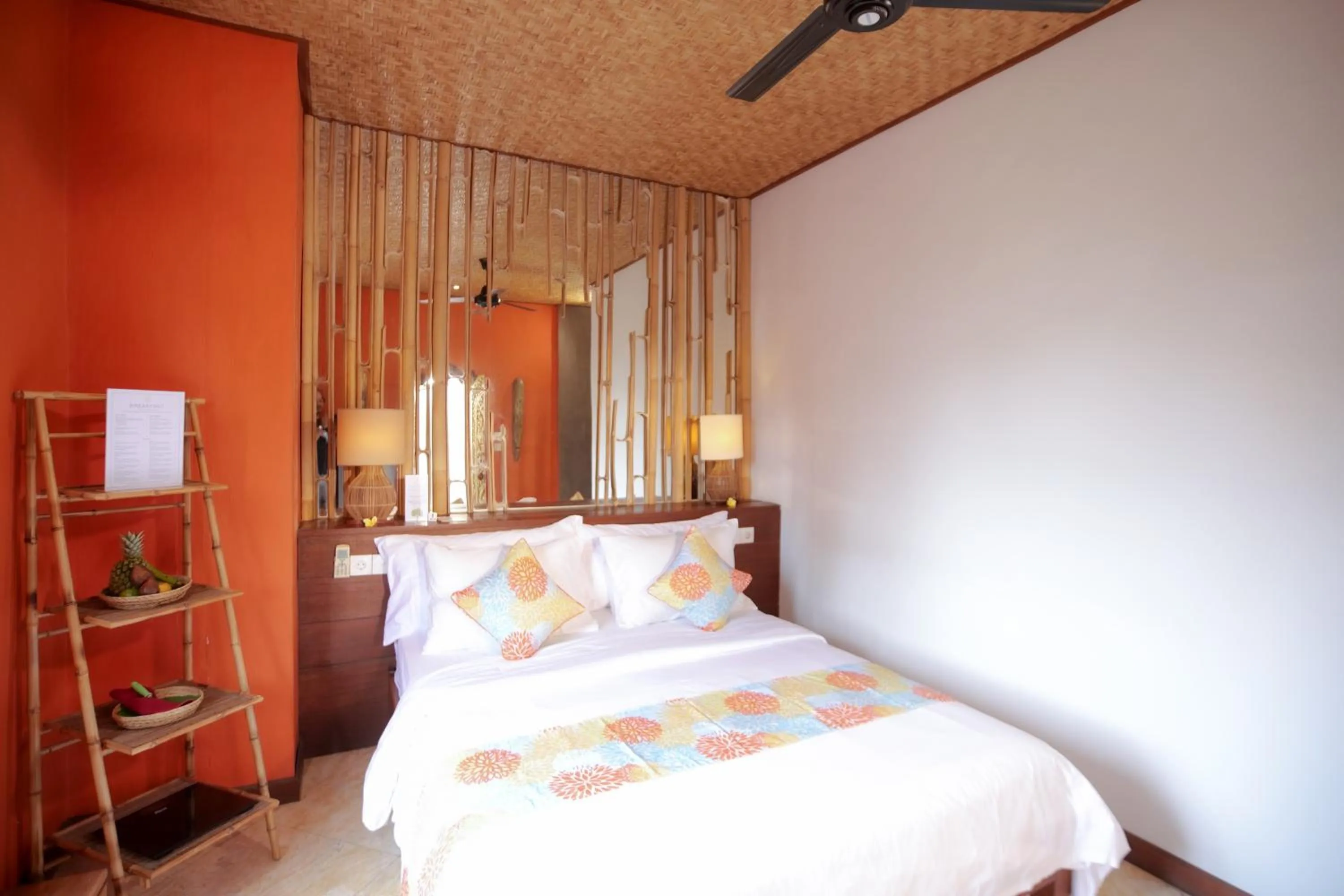 Bed in Gayatri