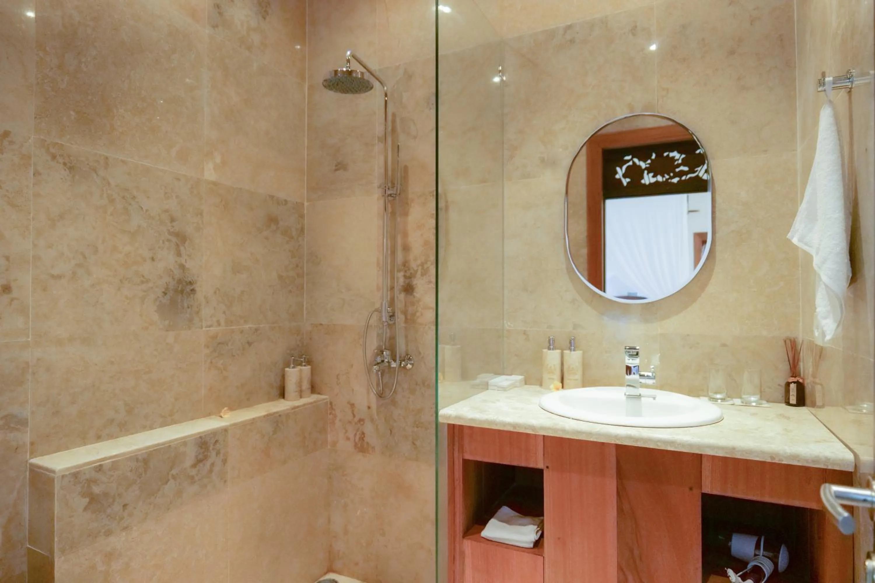 Shower in Gayatri