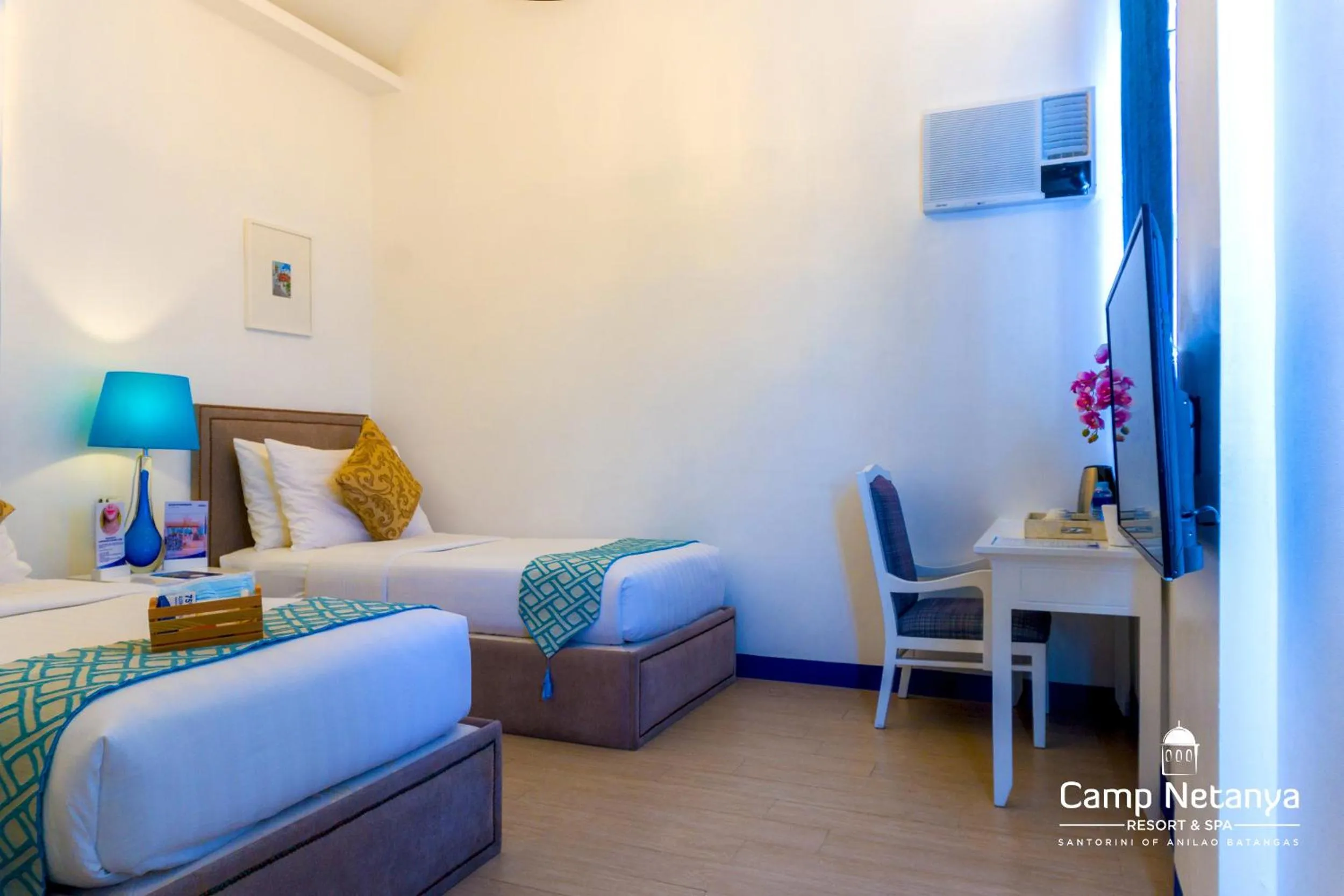 Deluxe Twin Room in Camp Netanya Resort and Spa