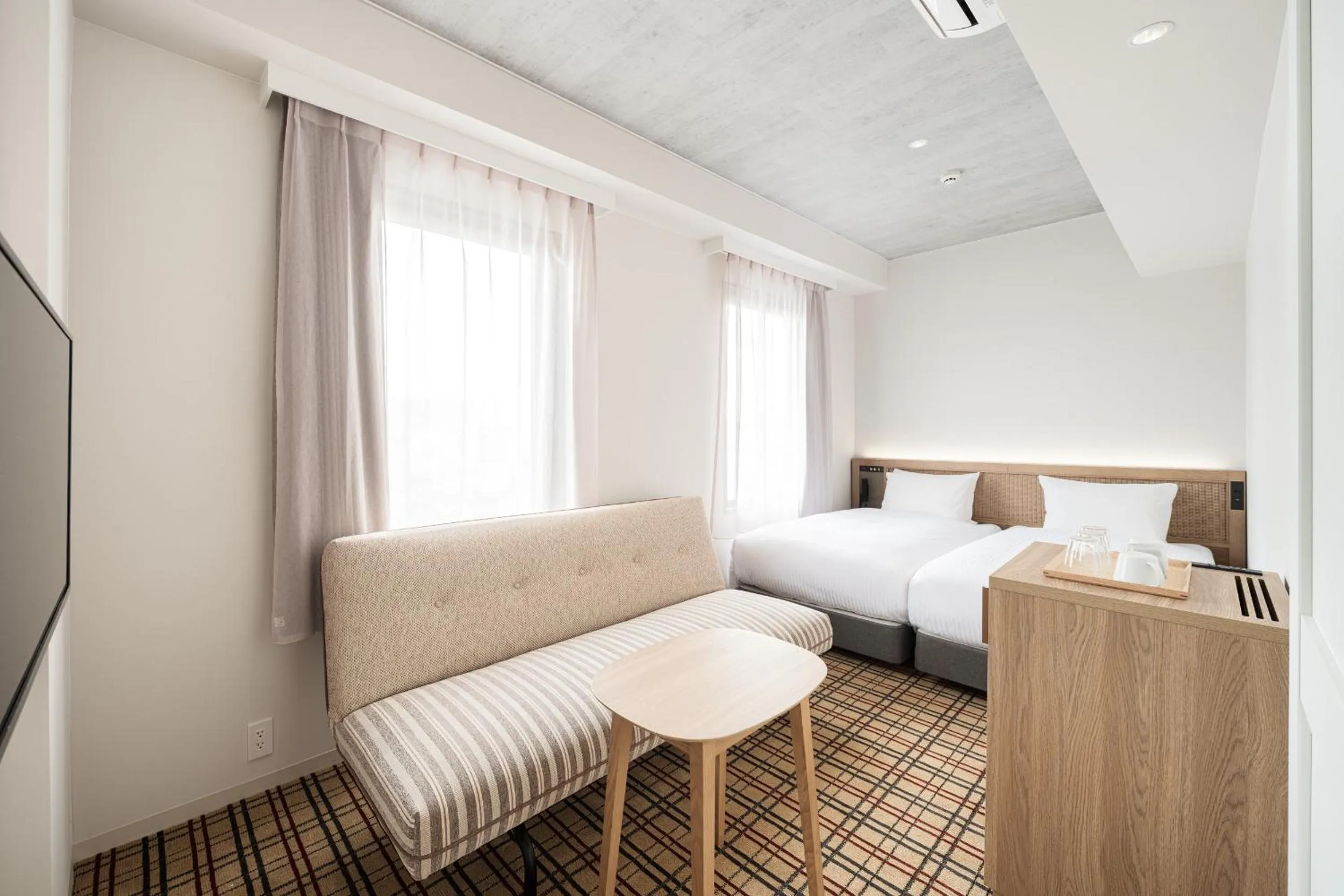Economy Twin Room in Nest Hotel Naha Kumoji